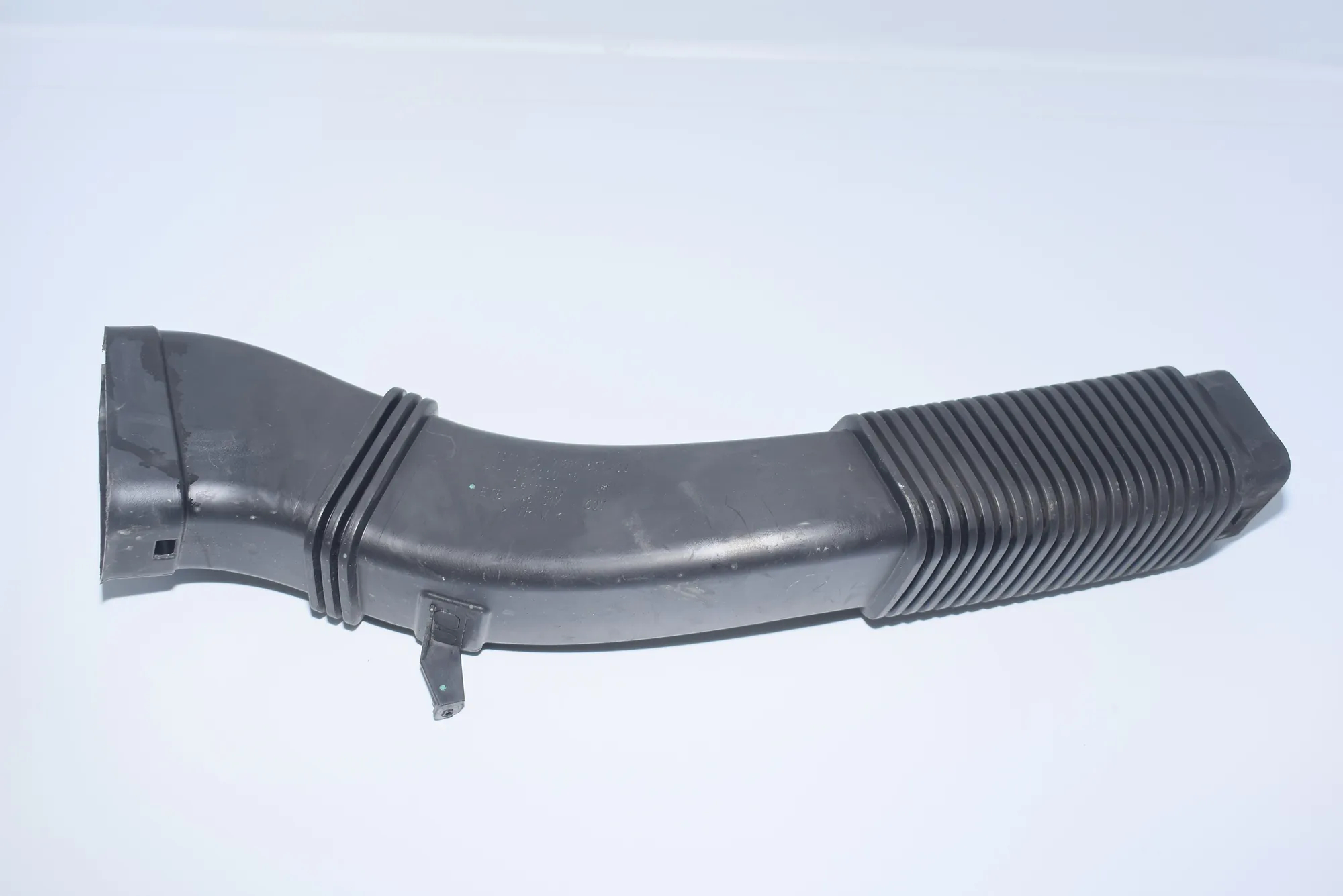 Other Engine Compartment Parts – OEM 7811597 · BMW 7 (F01, F02) 730 d 2010