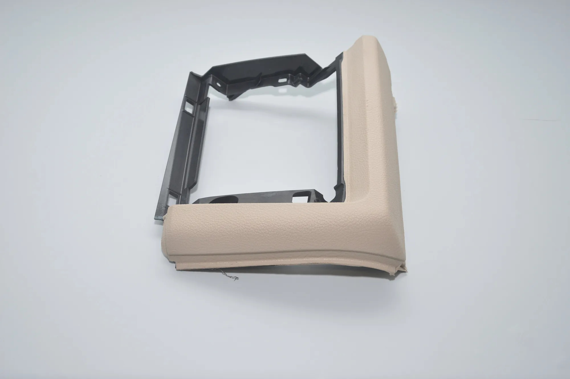 Other Trim Parts – OEM 9170411 · BMW 7 (F01, F02) 730 d 2010 – 2