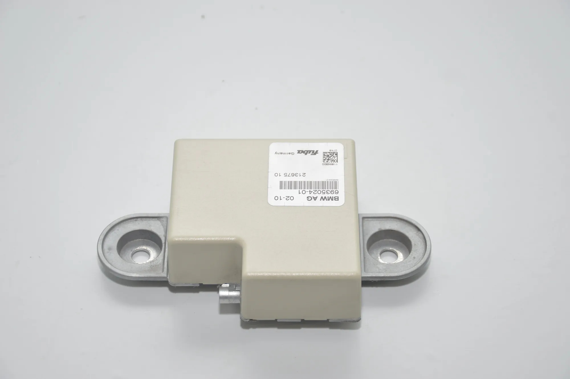 Antenna – OEM 6935024 · BMW 7 (F01, F02) 730 d 2010
