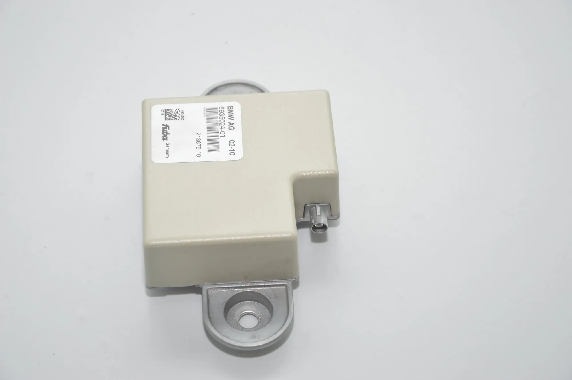 Antenna – OEM 6935024 · BMW 7 (F01, F02) 730 d 2010 – 2