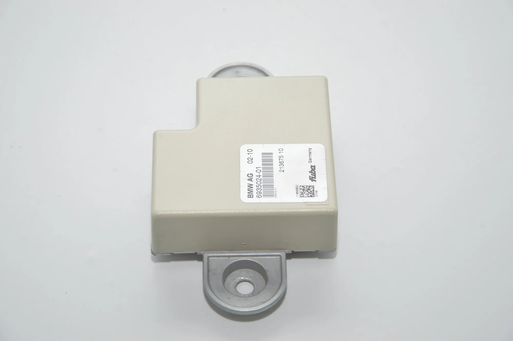 Antenna – OEM 6935024 · BMW 7 (F01, F02) 730 d 2010 – 6