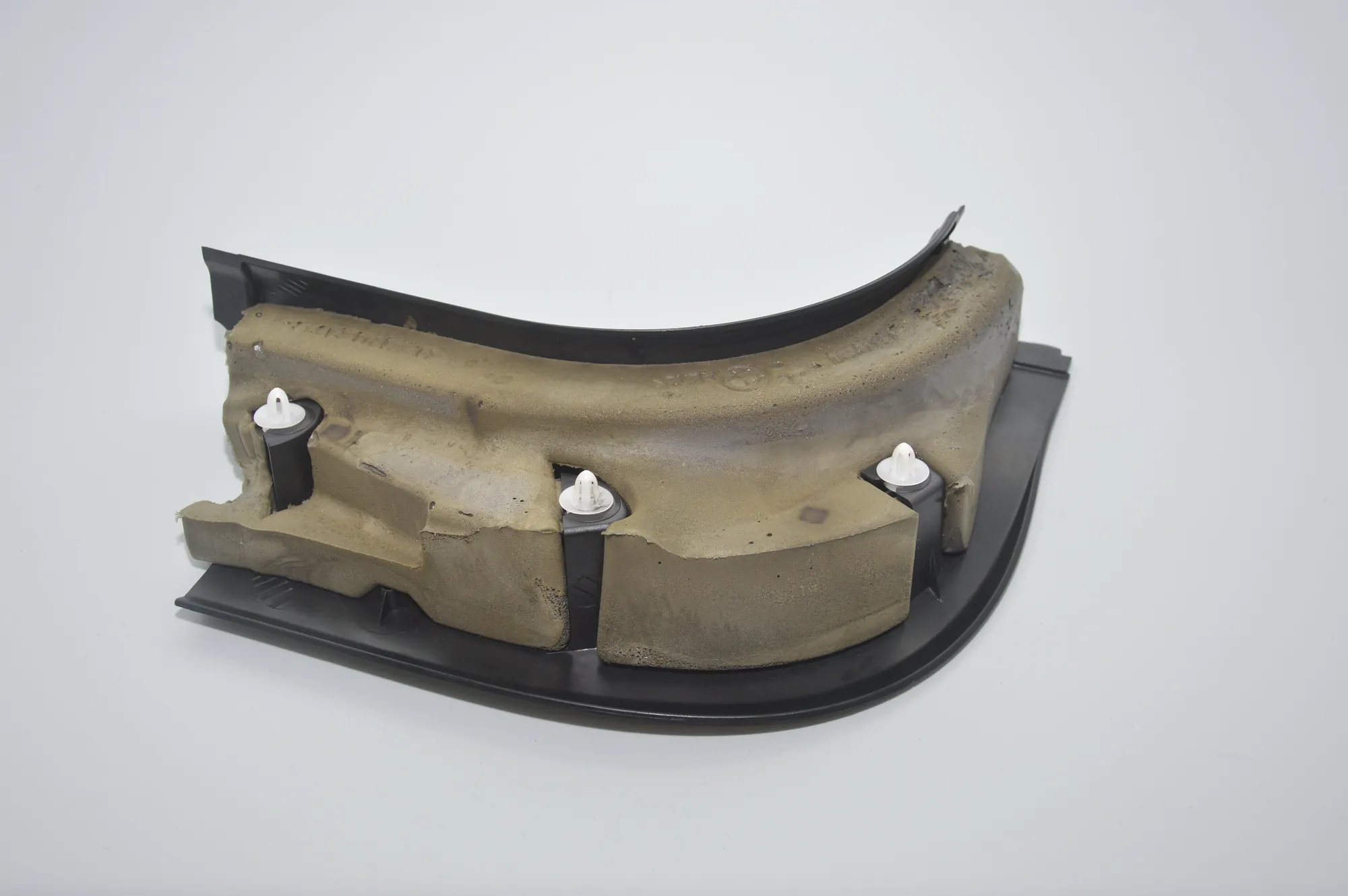Front Left A Pillar Trim – OEM 9113021 · BMW 7 (F01, F02) 730 d 2010 – 4