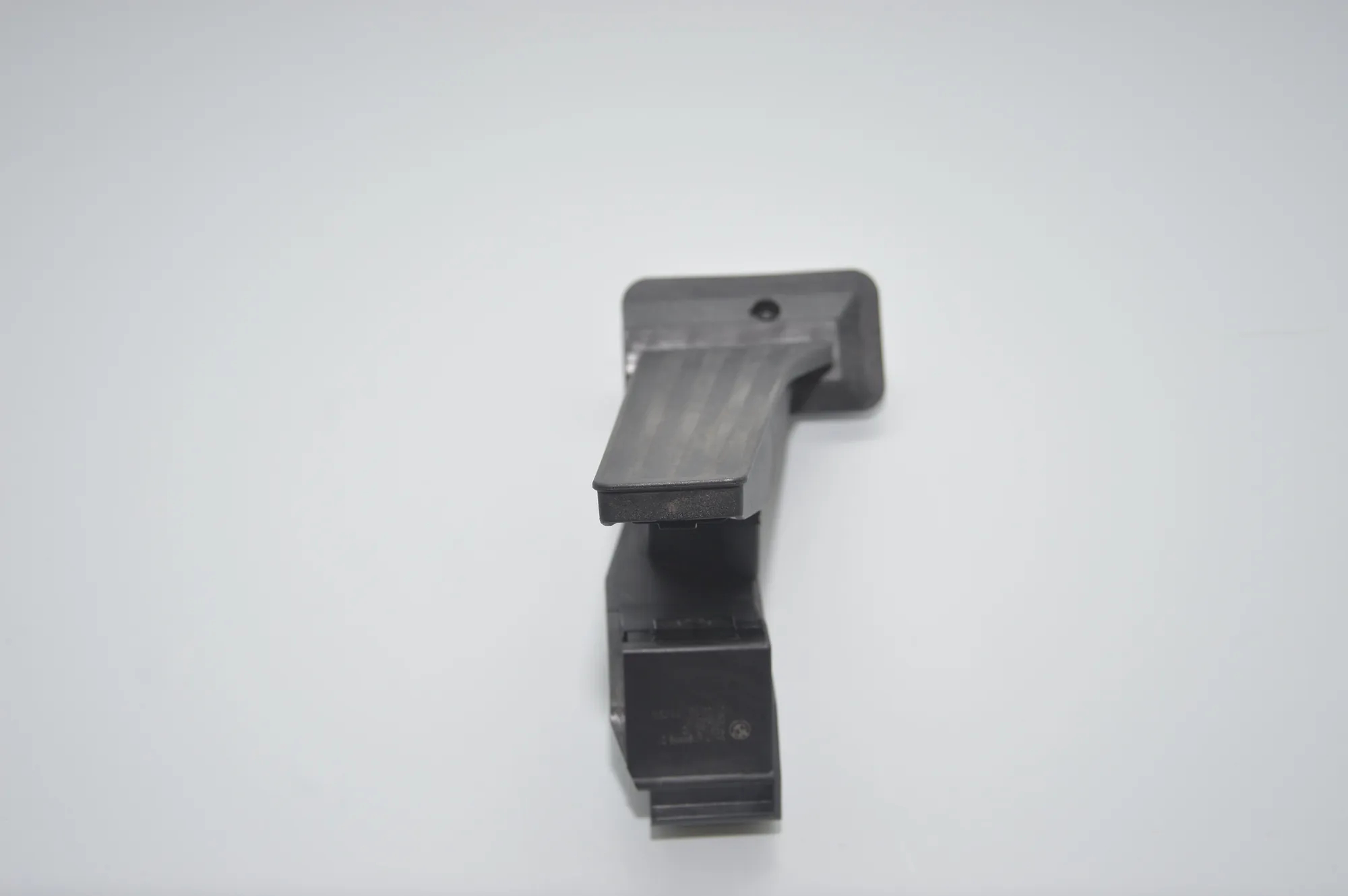Throttle Pedal – OEM 6789998 · BMW 7 (F01, F02) 730 d 2010 – 4