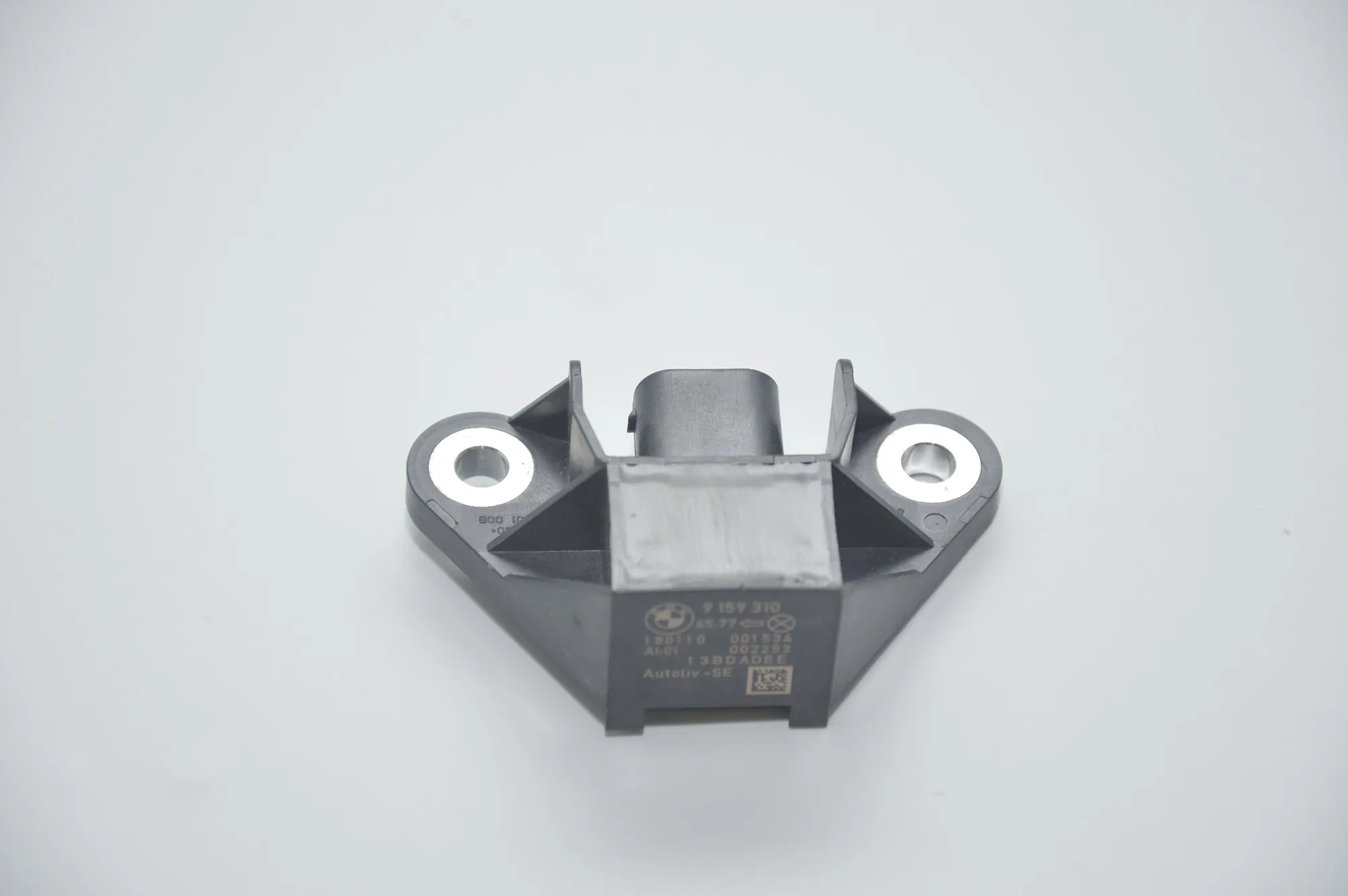 Front Left Impact Sensor – OEM 9159310 · BMW 7 (F01, F02) 730 d 2010 – 3