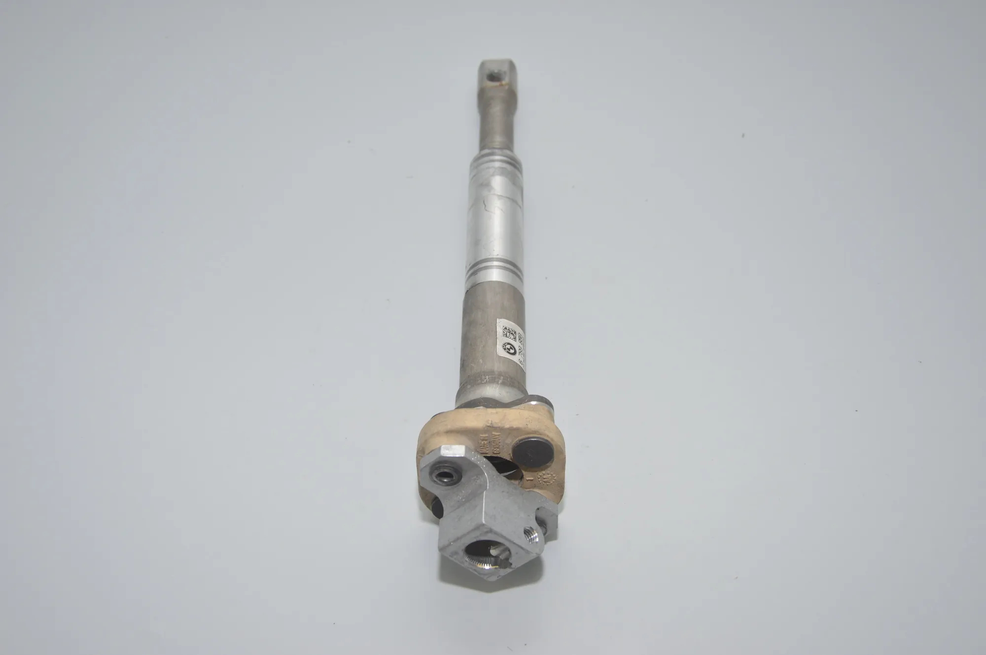 Steering Column Shaft Joint – OEM 6789859 · BMW 7 (F01, F02) 730 d 2010