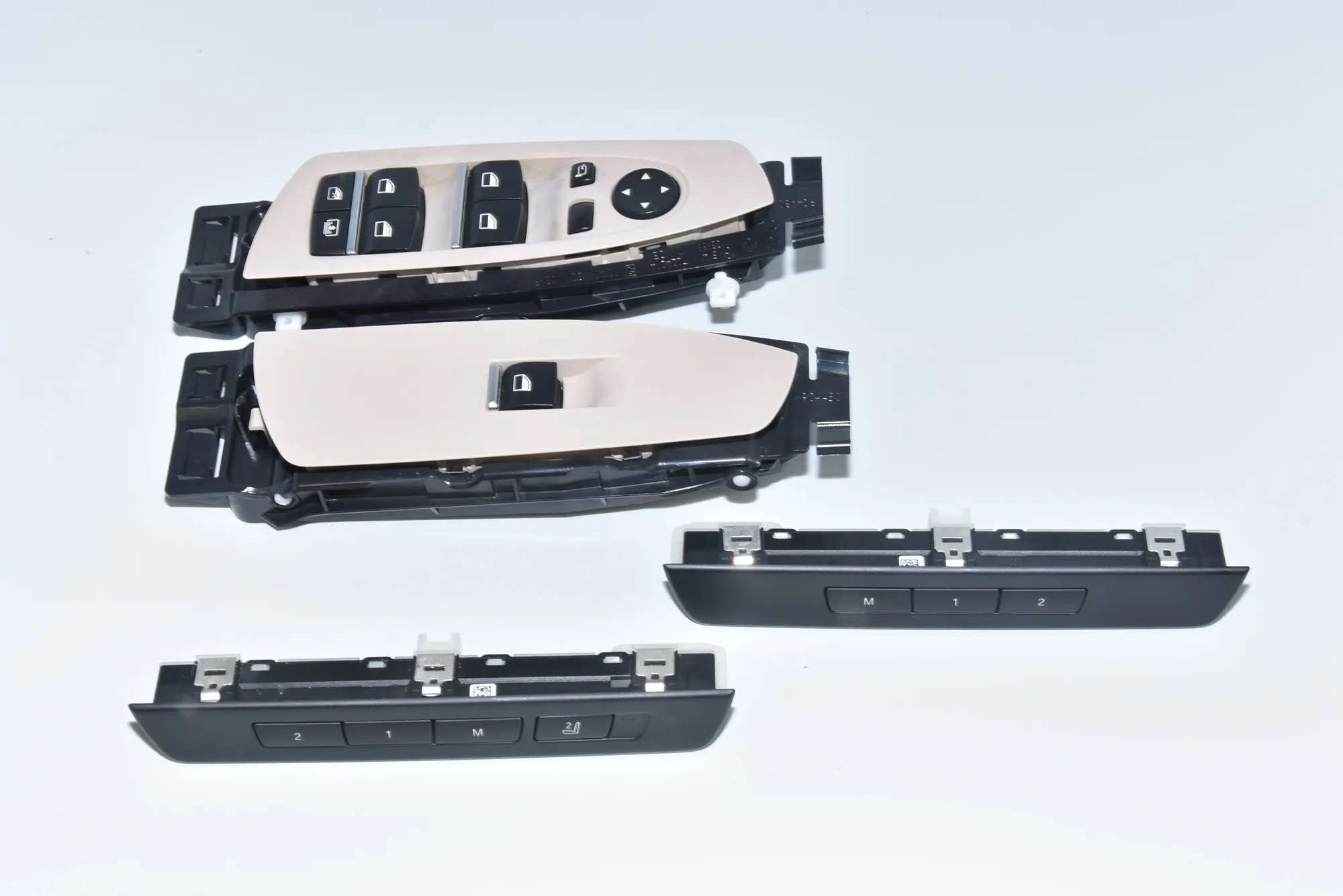 Seats – OEM NA · BMW 7 (F01, F02) 730 d 2010 – 4