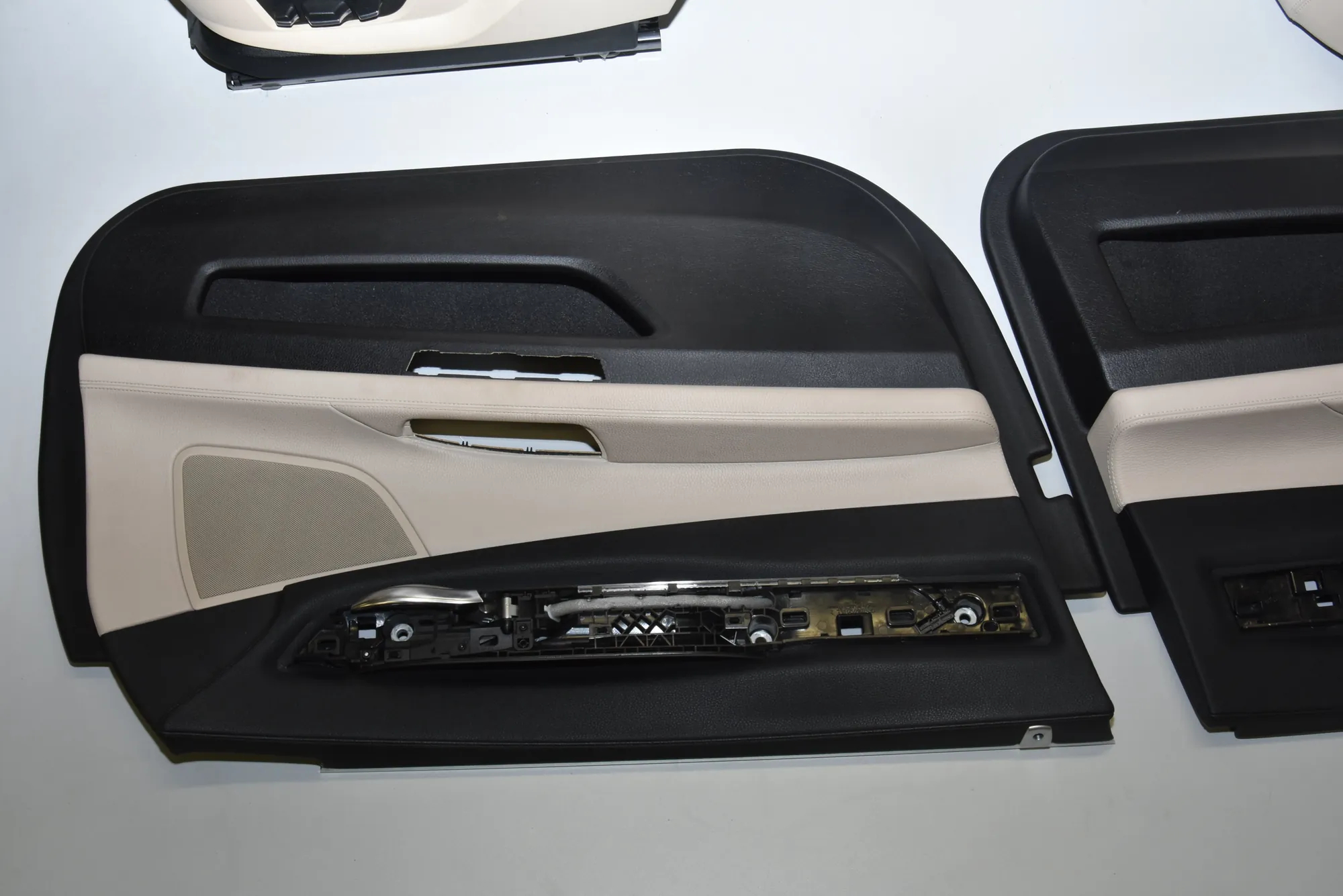 Seats – OEM NA · BMW 7 (F01, F02) 730 d 2010 – 10