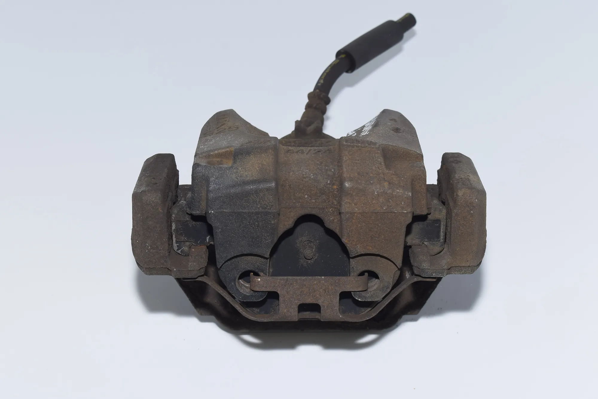 Rear Left Brake Caliper – OEM NA · BMW 7 (F01, F02) 730 d 2010 – 3