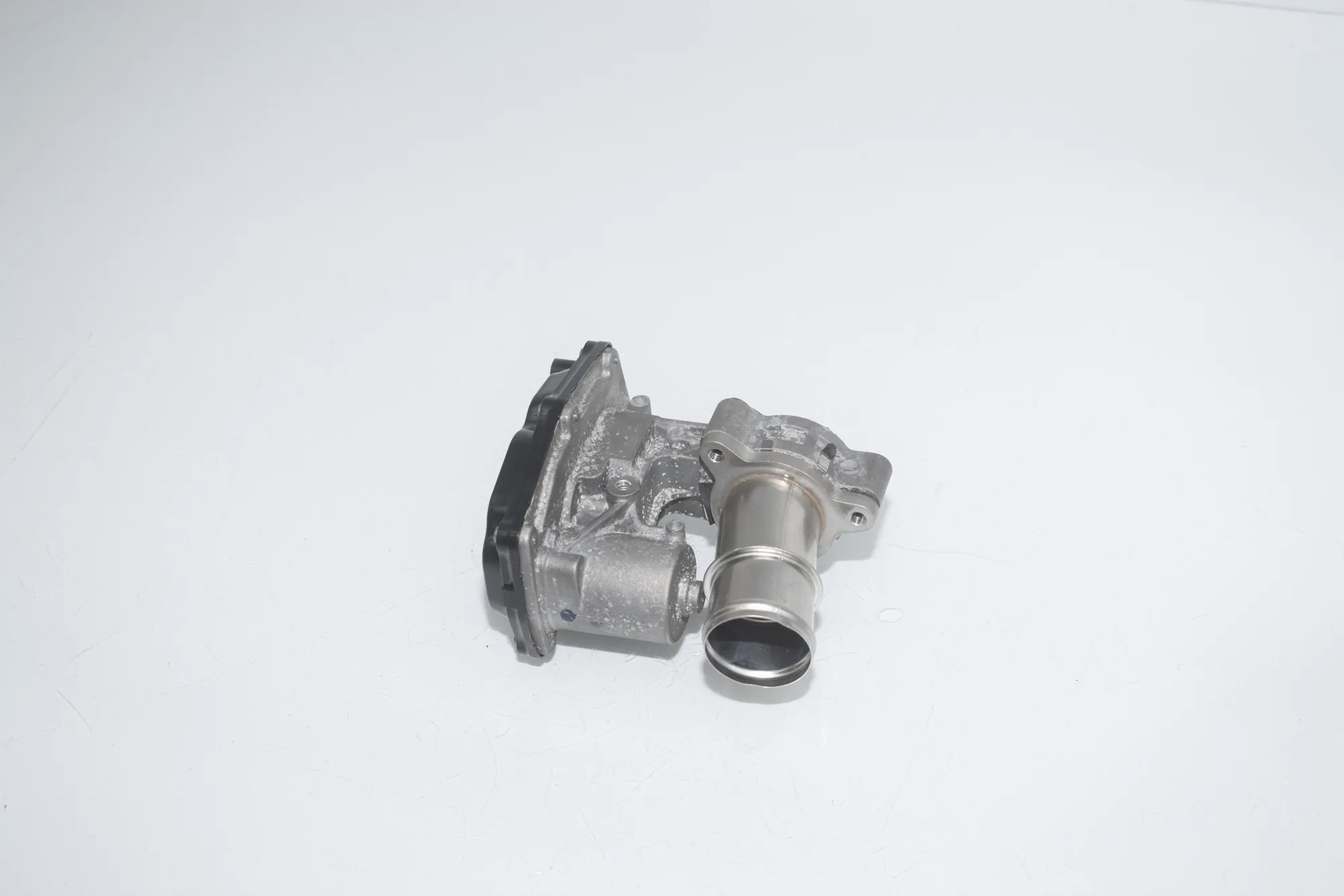 EGR Valve – OEM 8576810 · BMW 7 (G11, G12) 750 d, Ld xDrive 2016 – 2