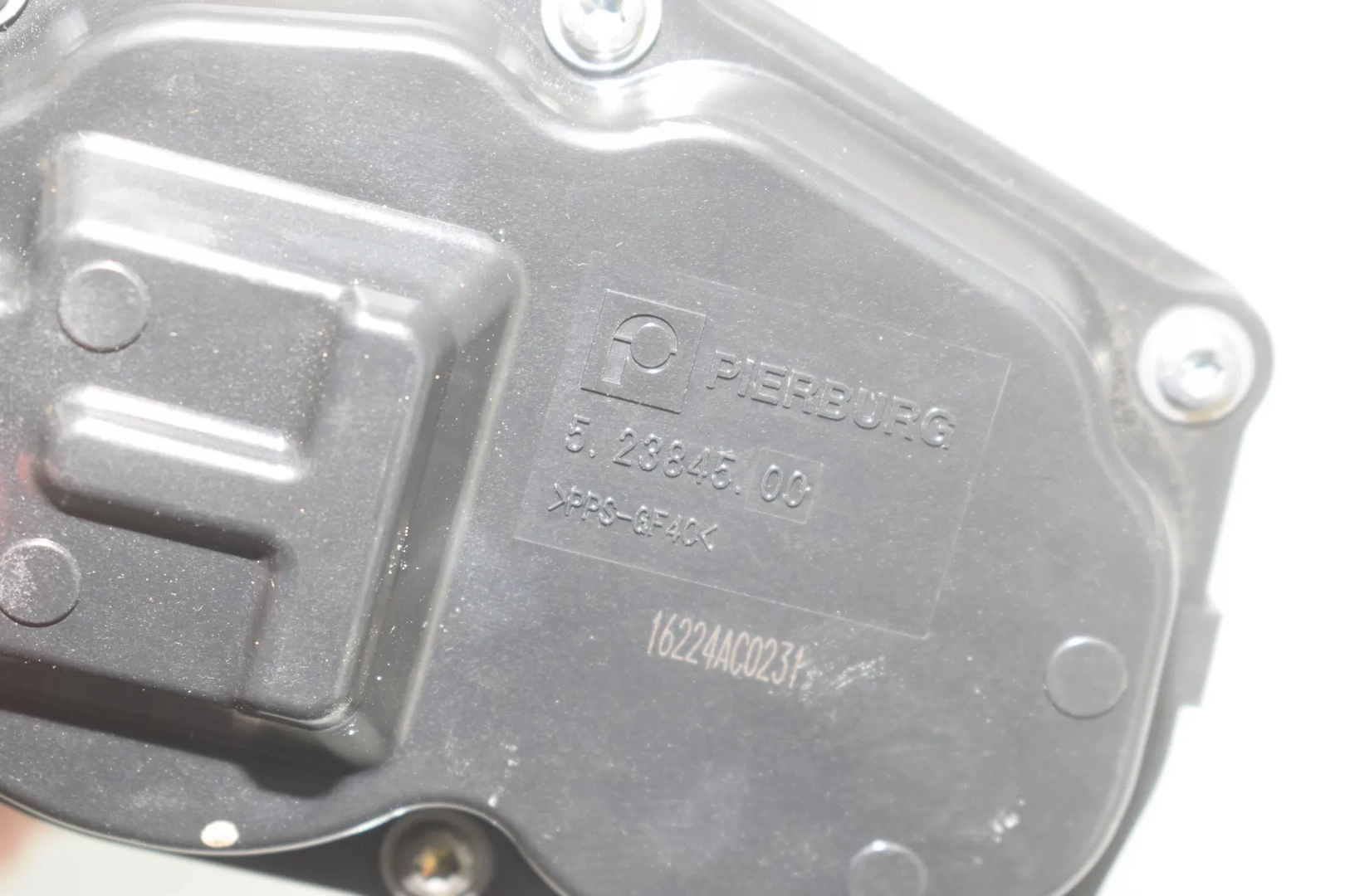EGR Valve – OEM 8576810 · BMW 7 (G11, G12) 750 d, Ld xDrive 2016 – 5
