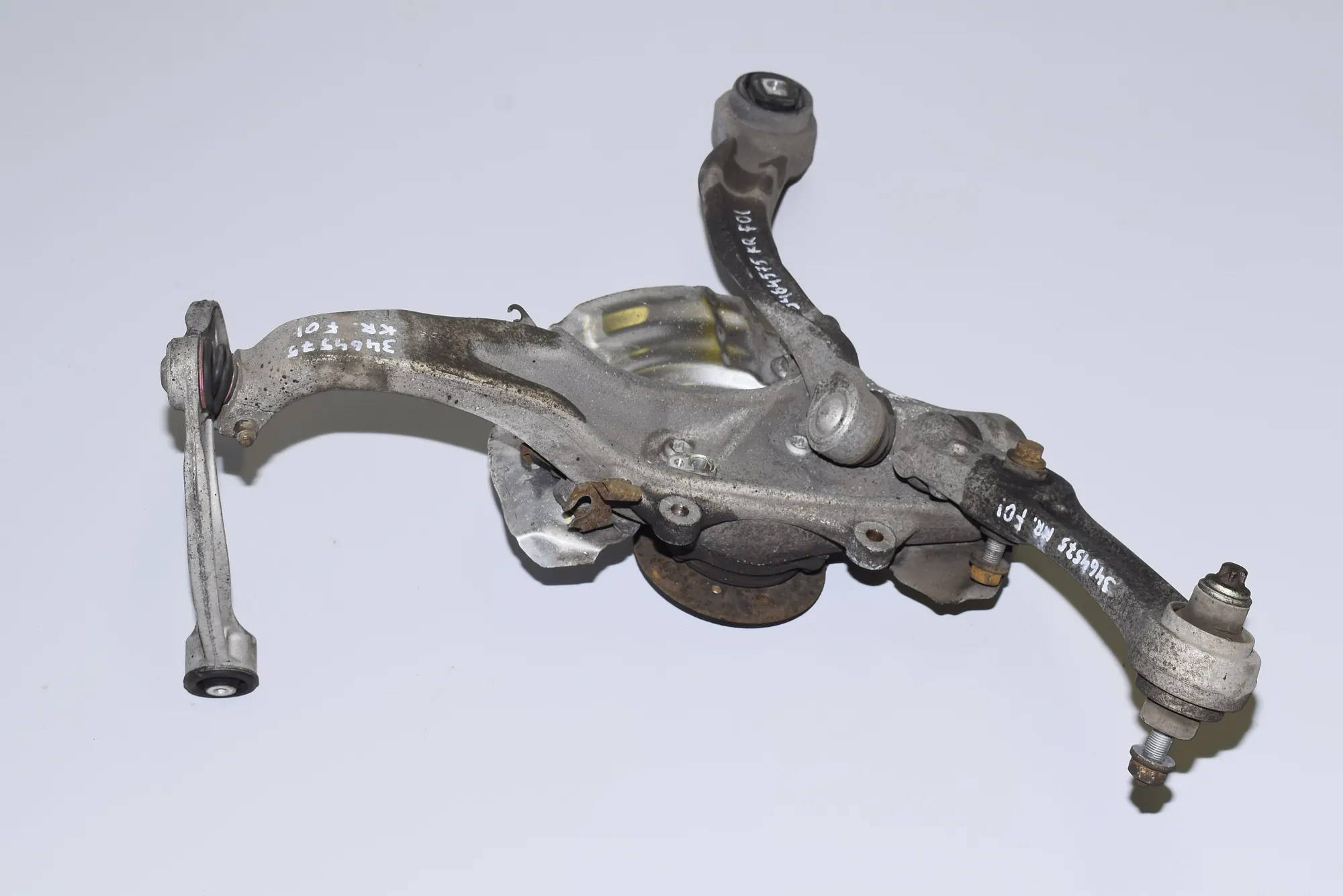 Front Left Wheel Hub – OEM NA · BMW 7 (F01, F02) 730 d 2010 – 2