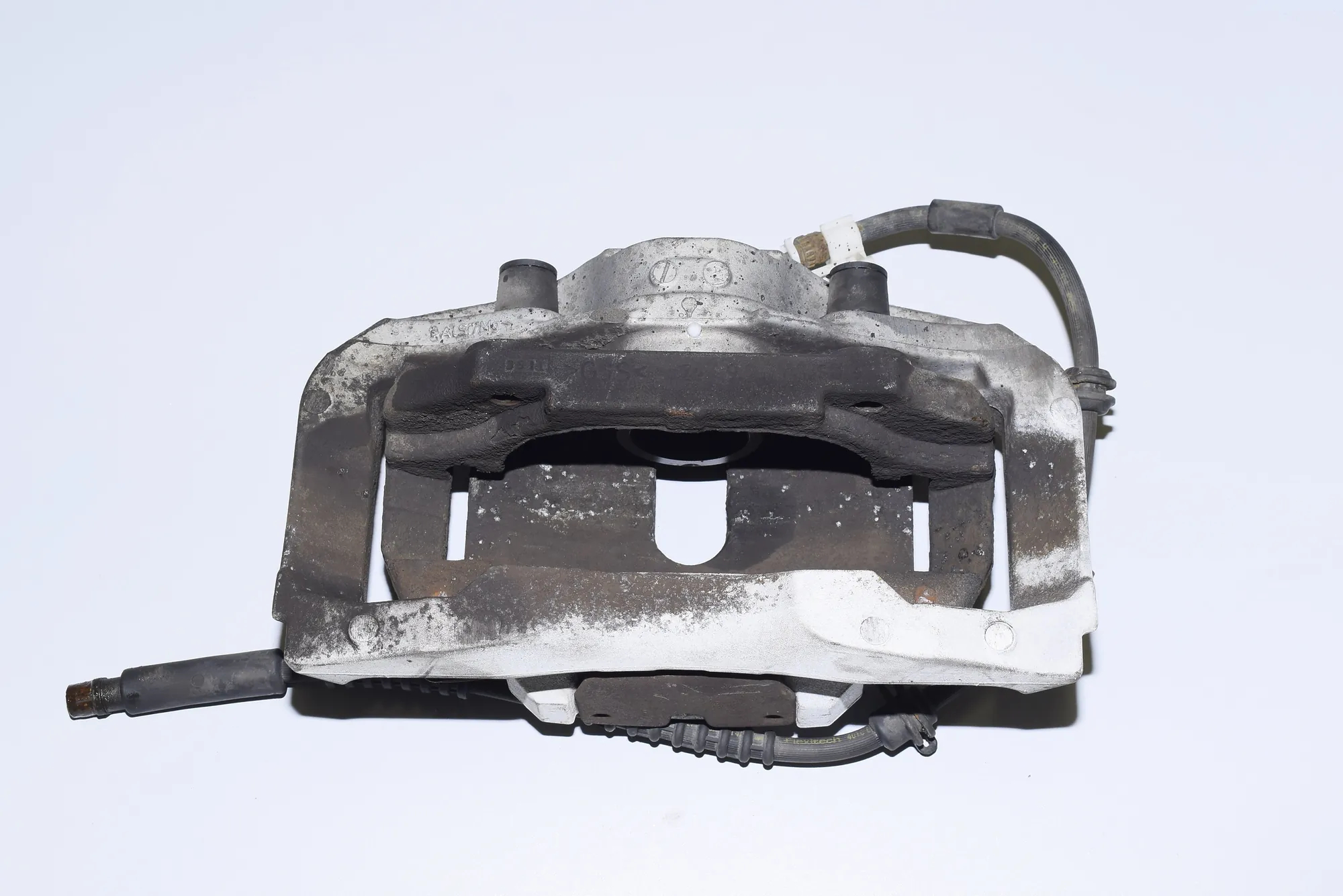 Front Left Brake Caliper – OEM NA · BMW 7 (F01, F02) 730 d 2010 – 3