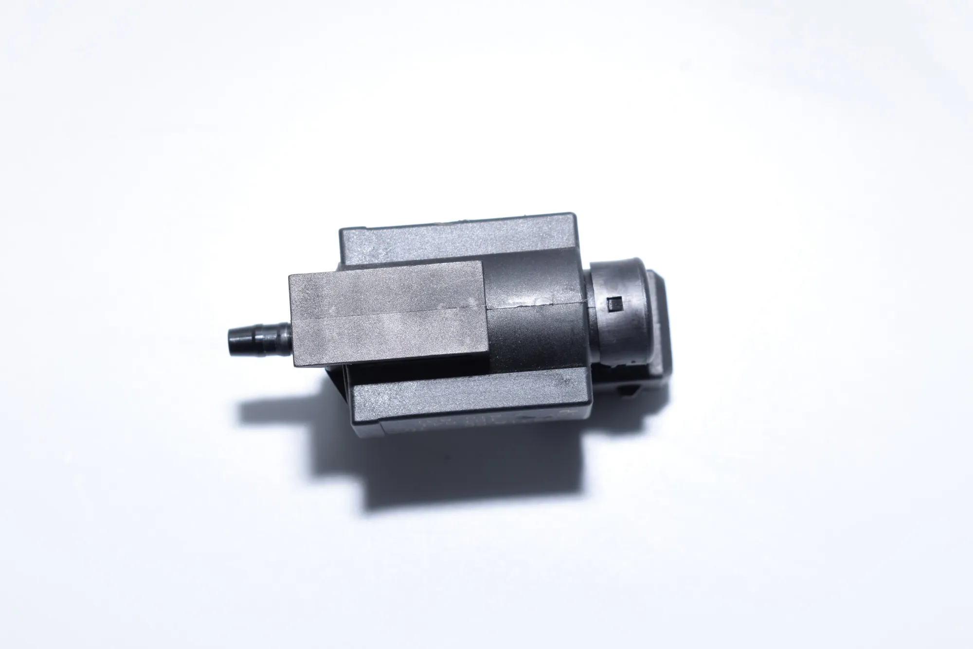 Solenoid Valve – OEM 7810831 · BMW 7 (F01, F02) 730 d 2010 – 4
