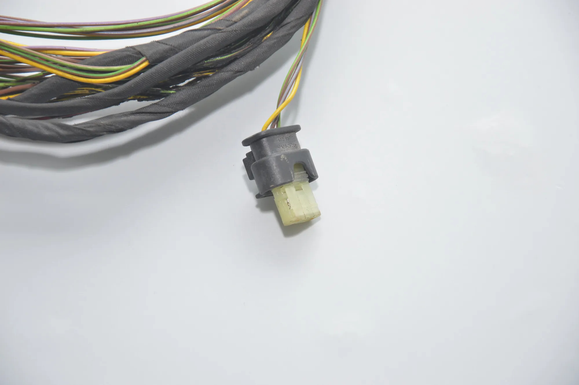 Rear Parking Sensor Wiring Loom – OEM NA · BMW 7 (F01, F02) 730 d 2010 – 2