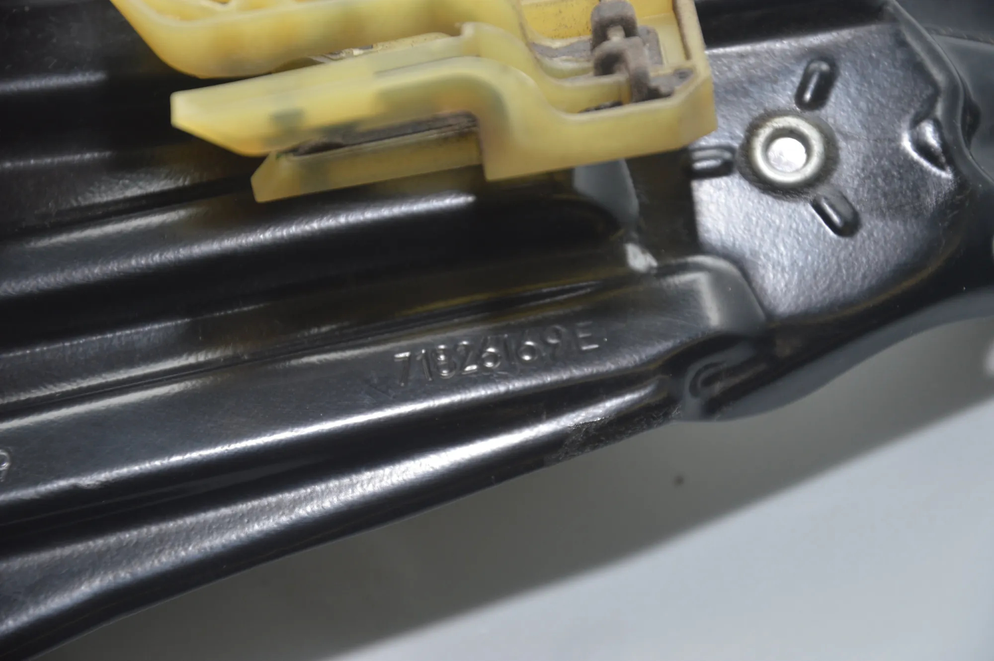 Rear Right Door Window Regulator – OEM 7182096 · BMW 7 (F01, F02) 730 d 2010 – 5