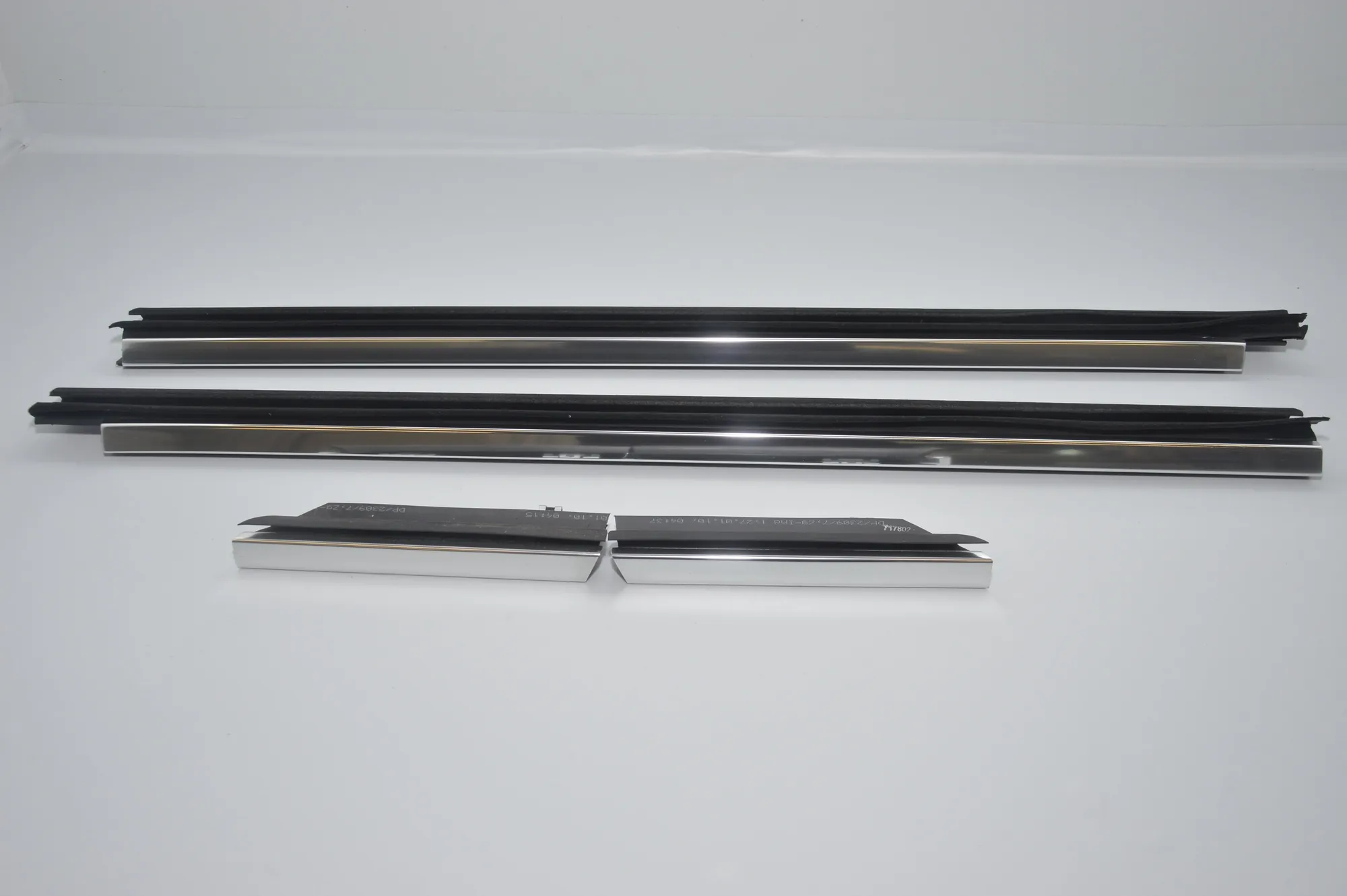 Rear Left Door Window Strip · BMW 7 (F01, F02) 730 d 2010