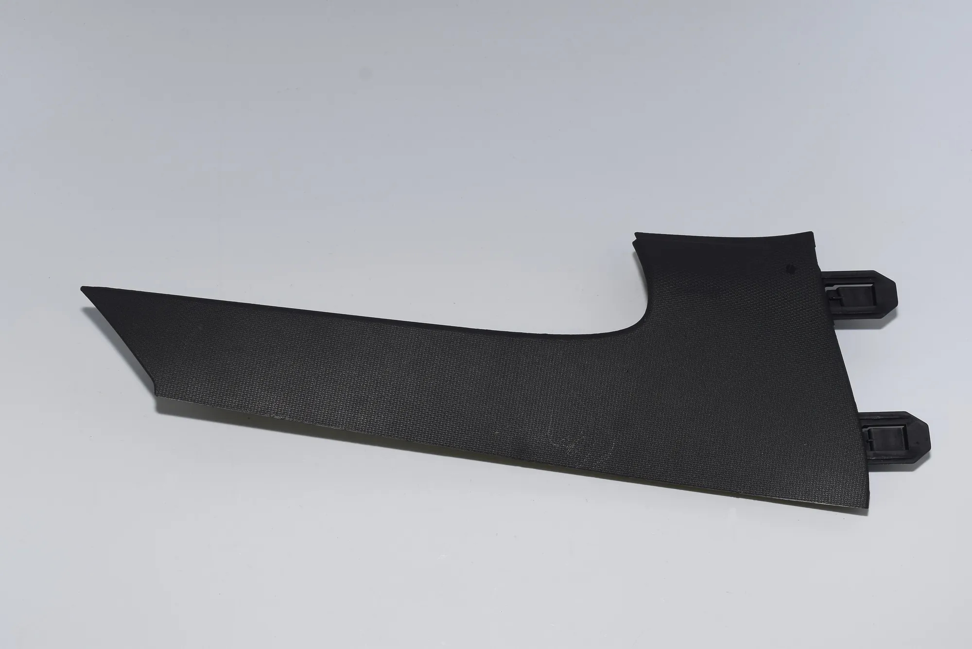 Rear Left Pillar Trim – OEM 7311222 · BMW 4 Gran Coupe (F36) BMW 4 Gran Coupe (F36) 2018 – 2