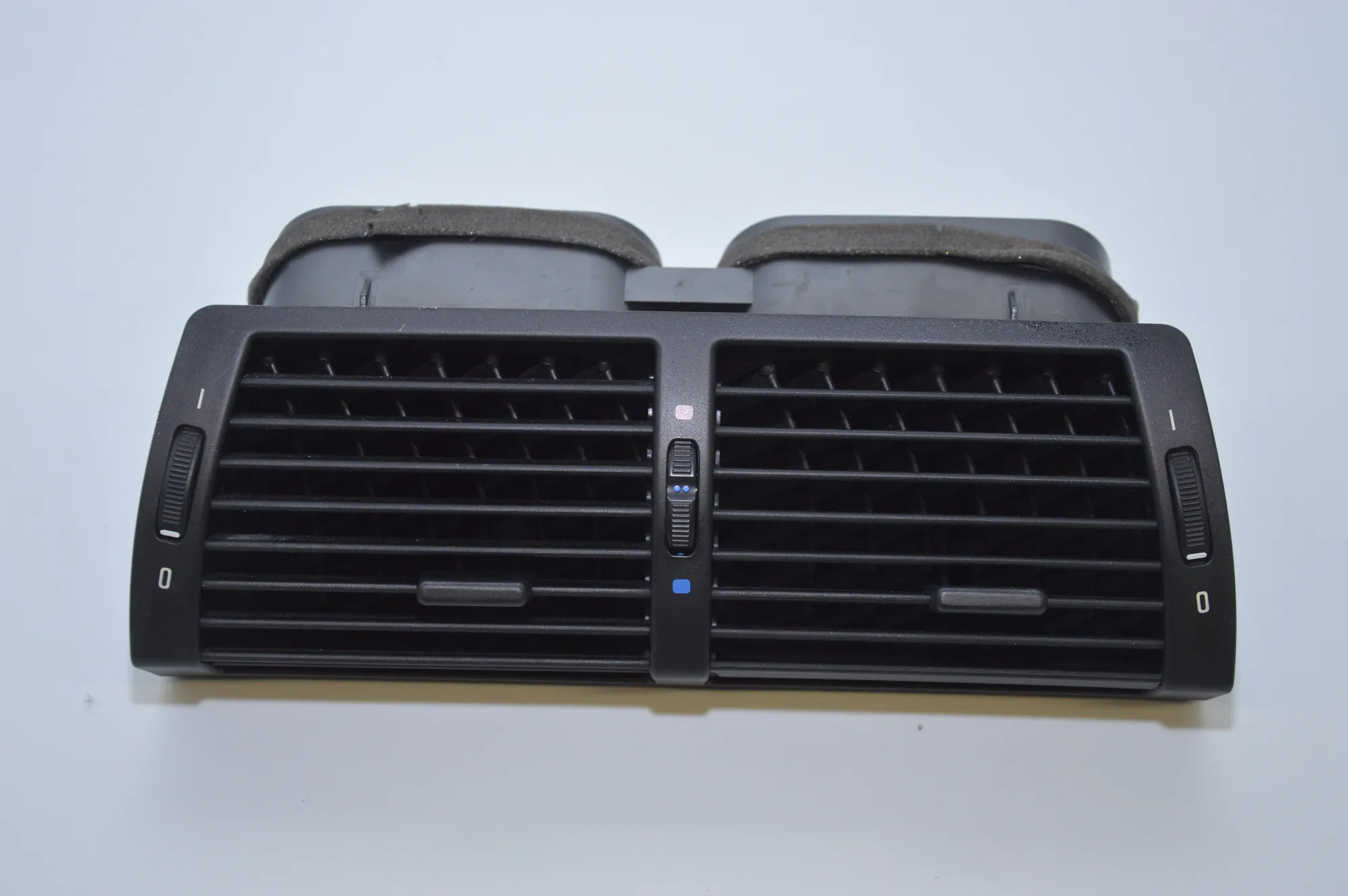 Dashboard Air Vents – OEM 8402221 · BMW X5 (E53) 3.0 d 2005
