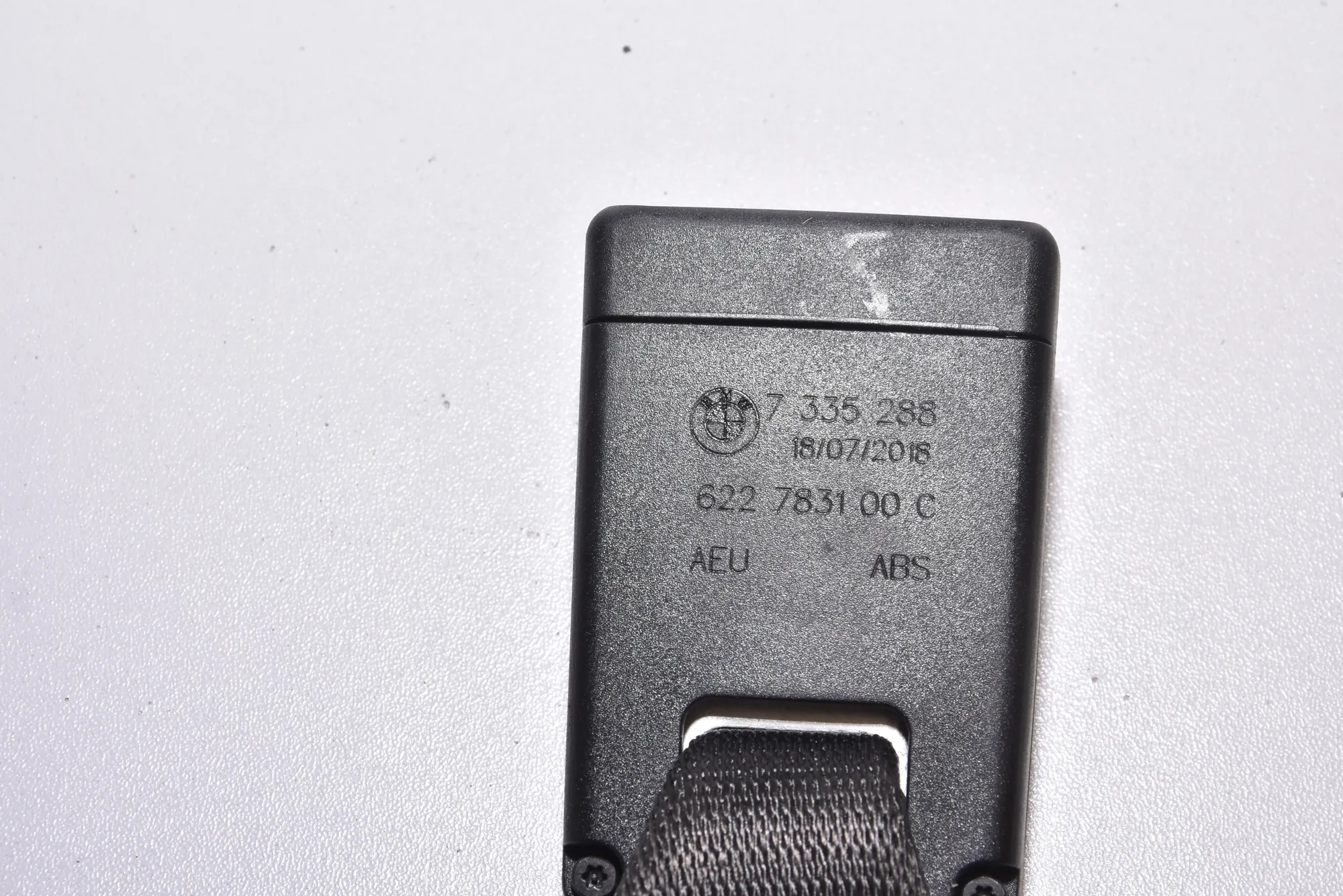 Rear Left Seat Buckle – OEM 7335288 · BMW 4 Cabrio (F33, F83) BMW 4 Cabrio (F33, F83) M4 Competition 2018 – 2