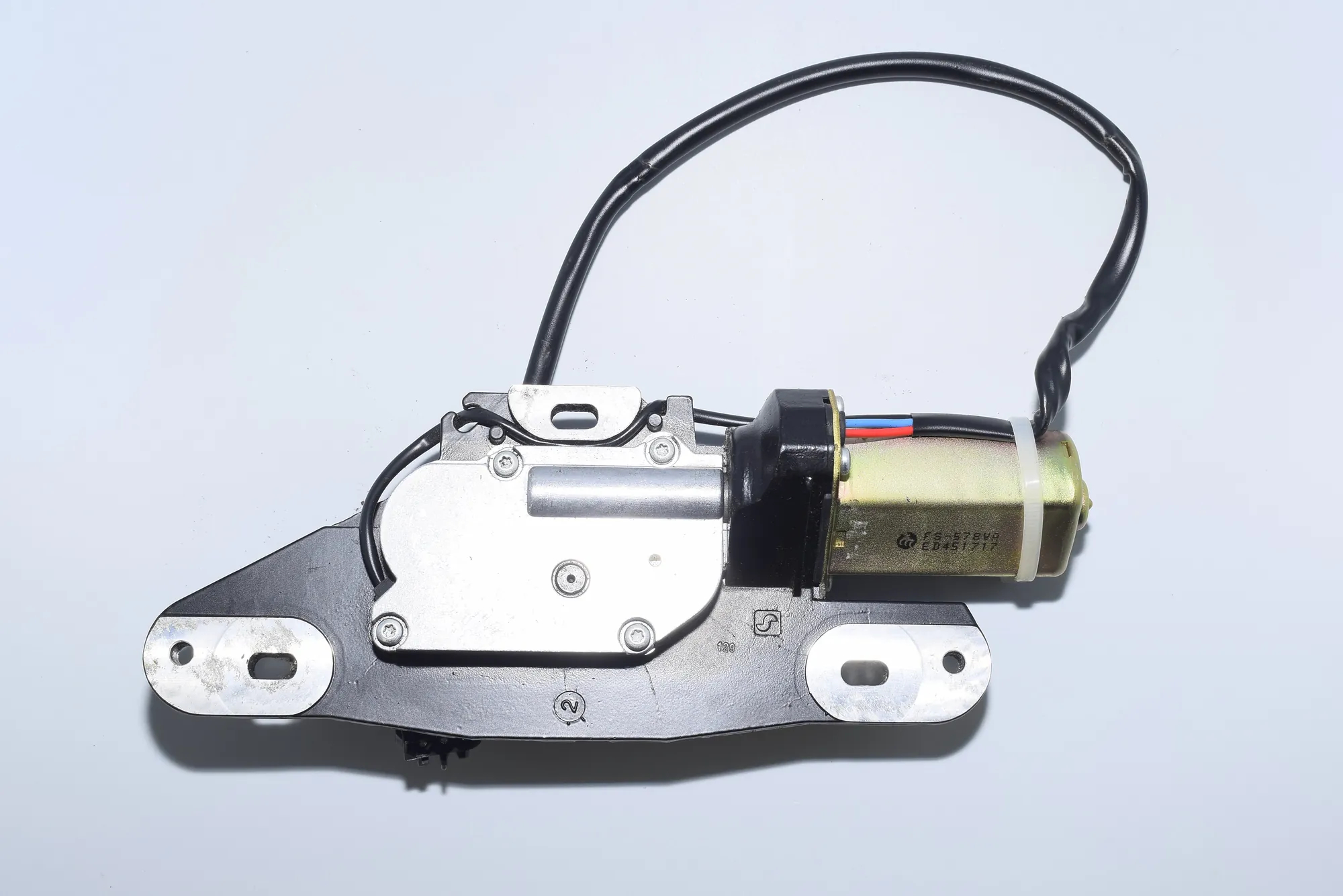 Tailgate Boot Lock – OEM 8362371 · BMW 5 Touring (E39) 530 d 2001 – 4