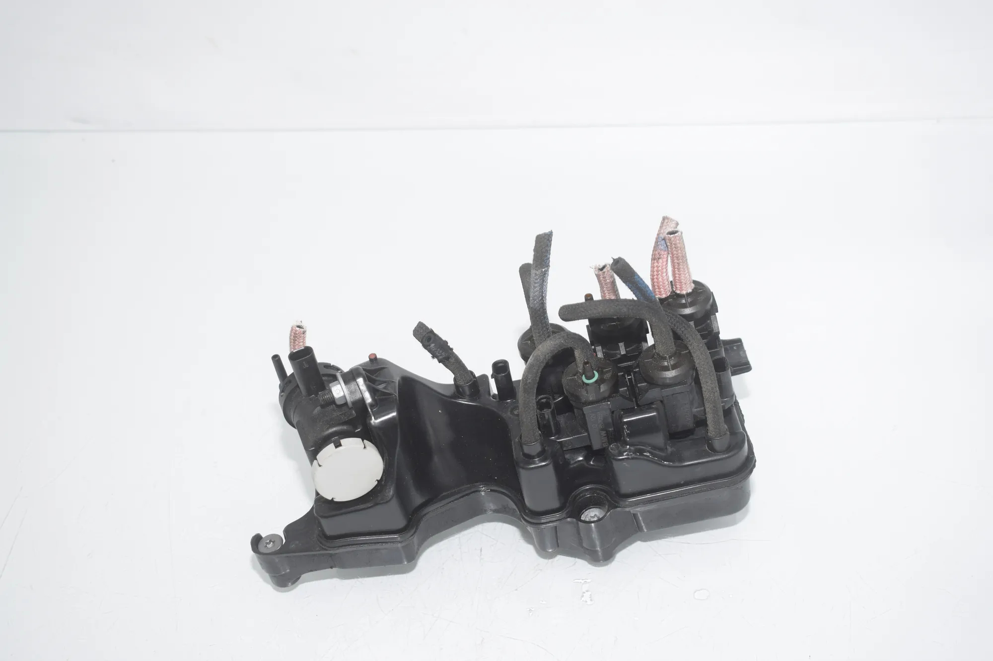 Vacuum Valve – OEM 8575944 · BMW 7 (G11, G12) 750 d, Ld xDrive 2016