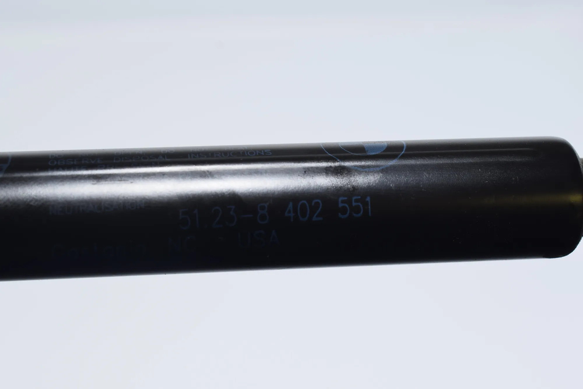 Front Right Bonnet Strut – OEM 8402551 · BMW X5 (E53) 4.6 is 2002 – 2