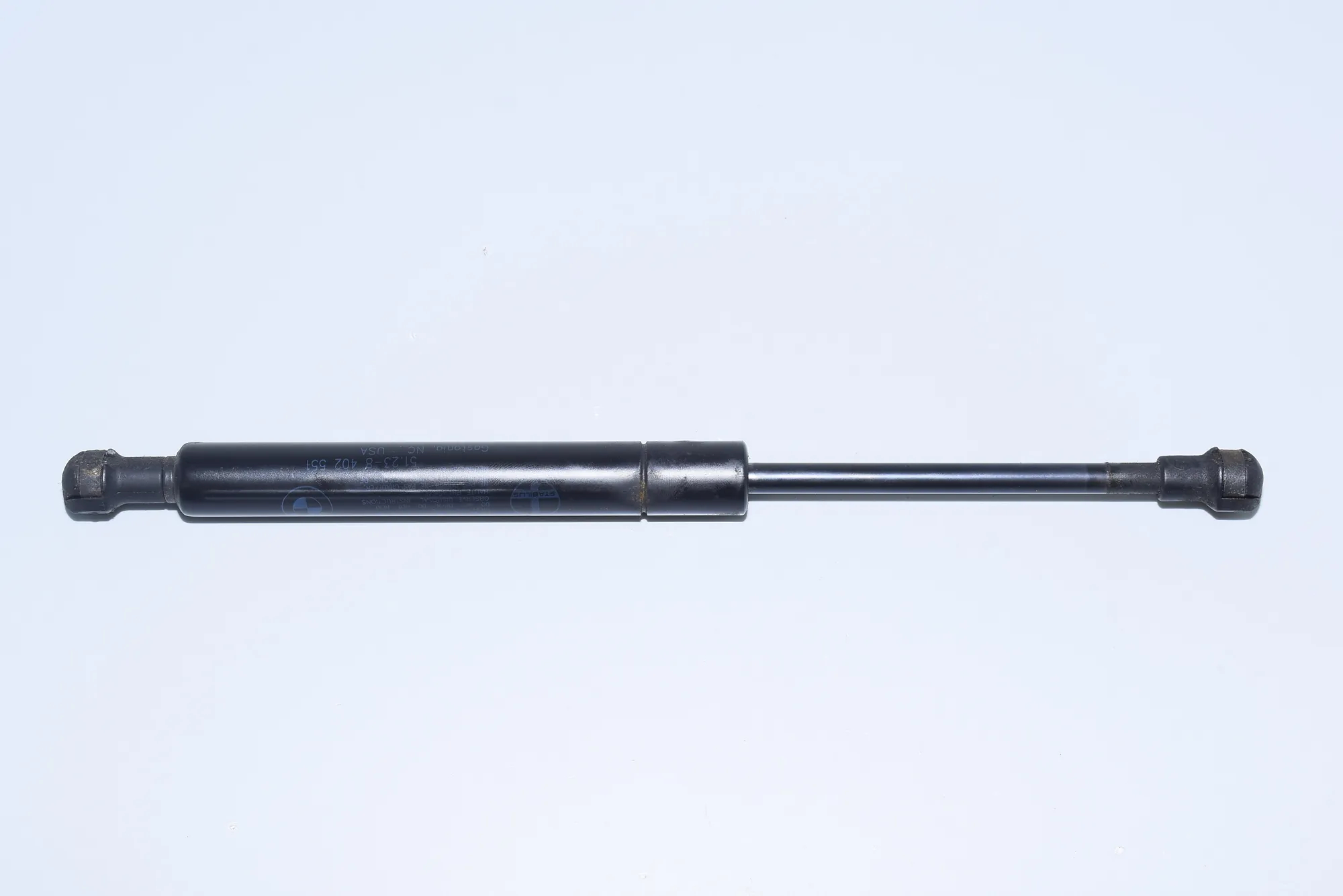 Front Right Bonnet Strut – OEM 8402551 · BMW X5 (E53) 4.6 is 2002