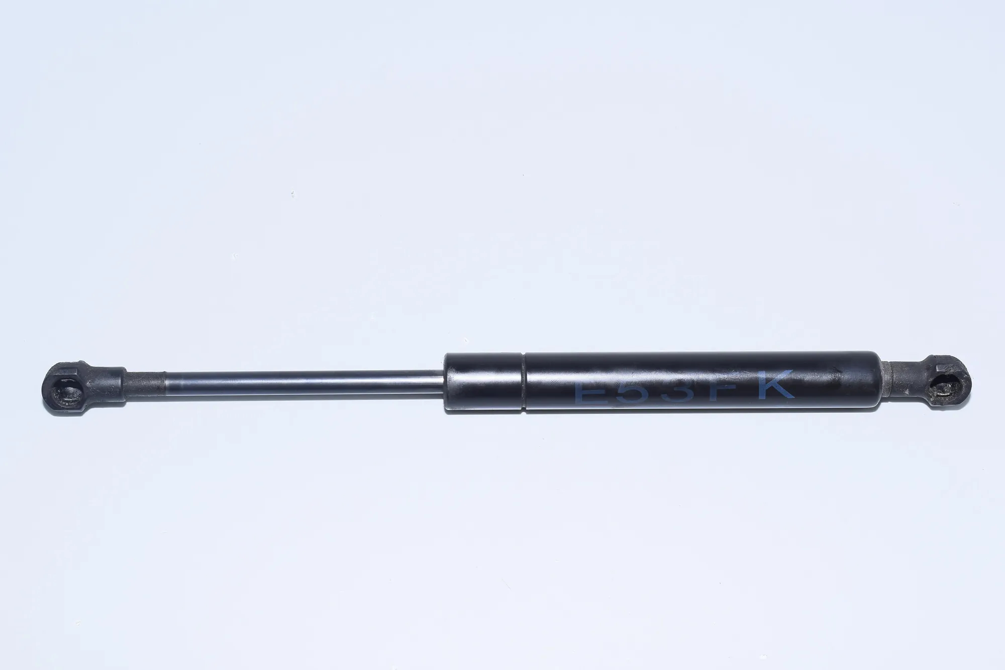 Front Right Bonnet Strut – OEM 8402551 · BMW X5 (E53) 4.6 is 2002 – 3