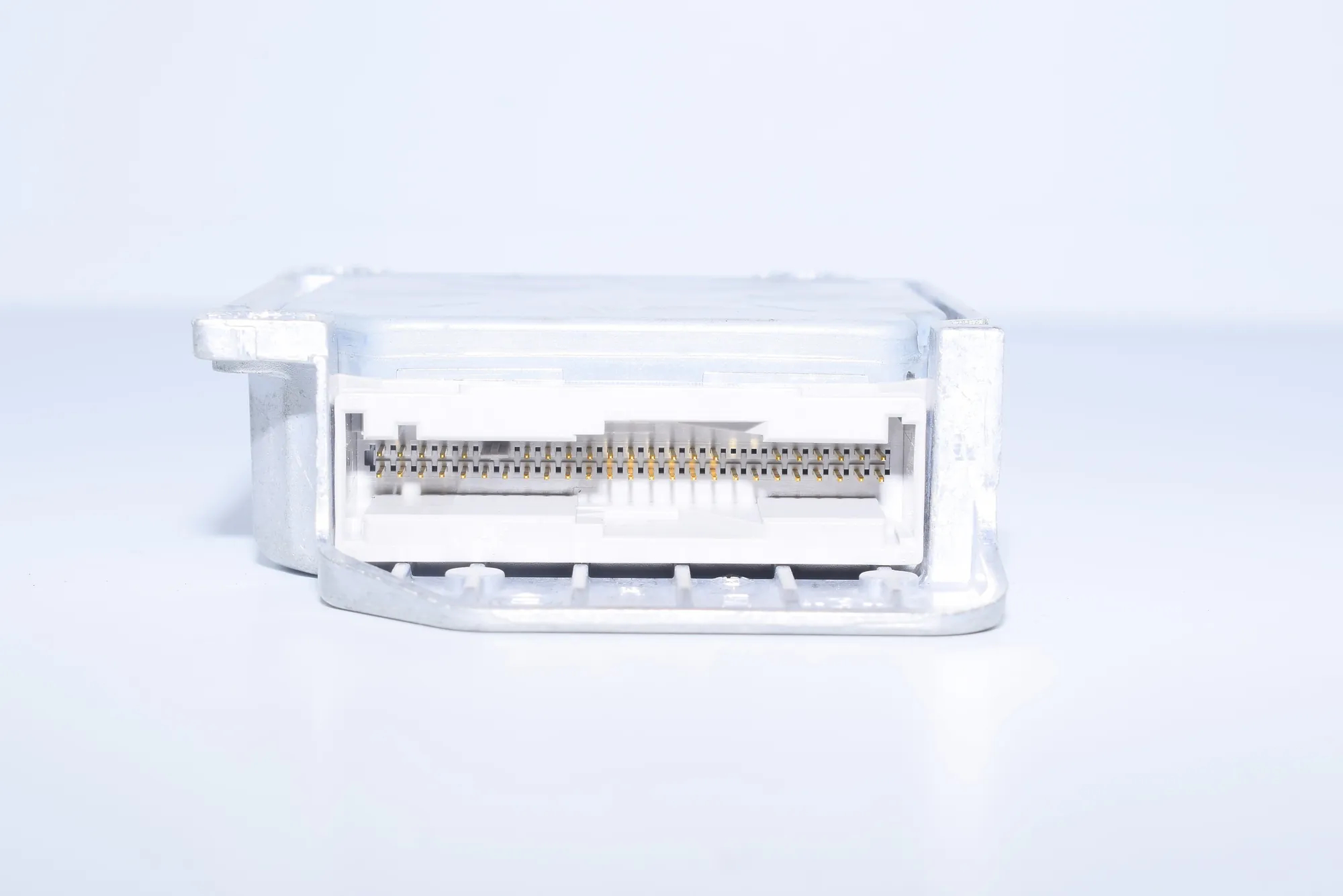 SRS Control Unit – OEM 6962530 · BMW X5 (E53) 4.6 is 2002 – 2