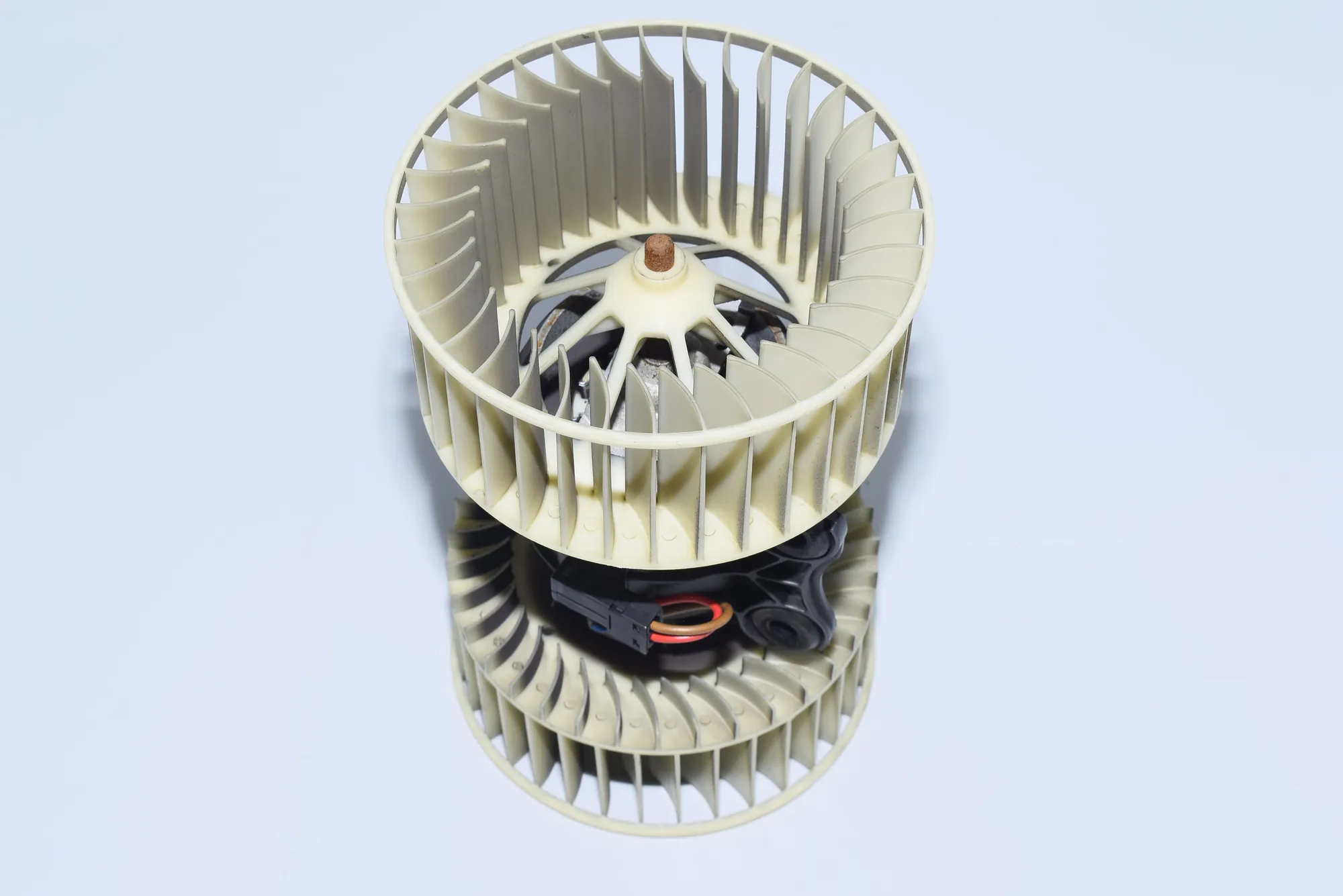 Heater Blower Fan – OEM 8385558 · BMW X5 (E53) 4.6 is 2002 – 4
