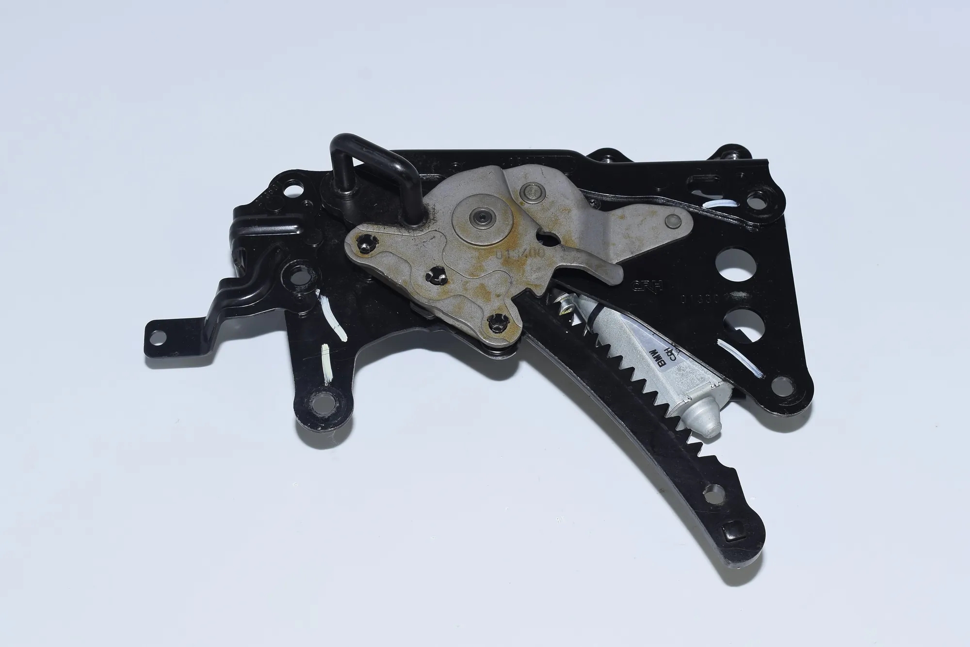 Front Right Seat Control Motor – OEM 8258746 · BMW X5 (E53) 4.6 is 2002 – 5