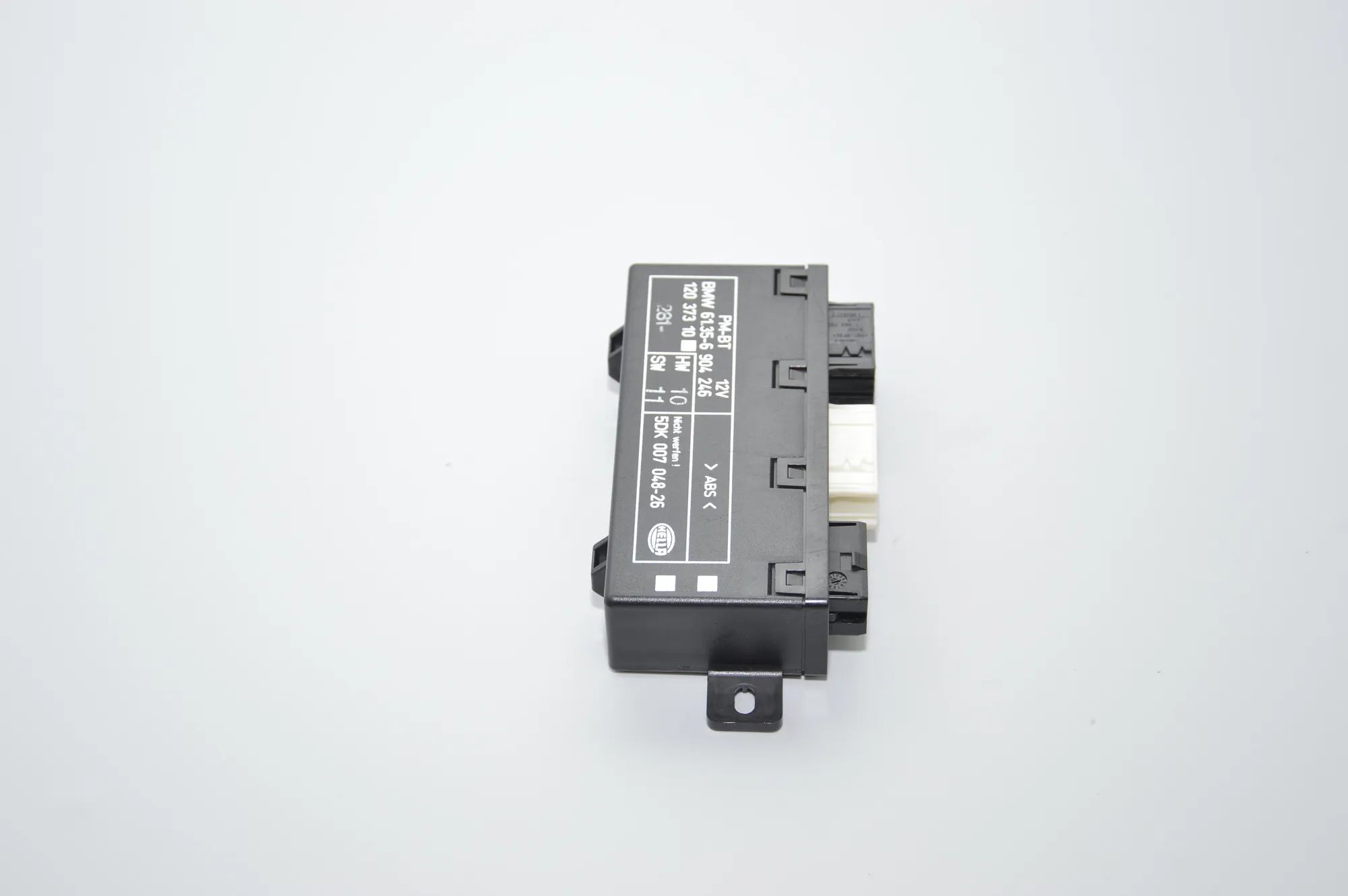 Front Left Door Control Unit – OEM 6904246 · BMW 5 Touring (E39) BMW 5 Touring (E39) 2000 – 2