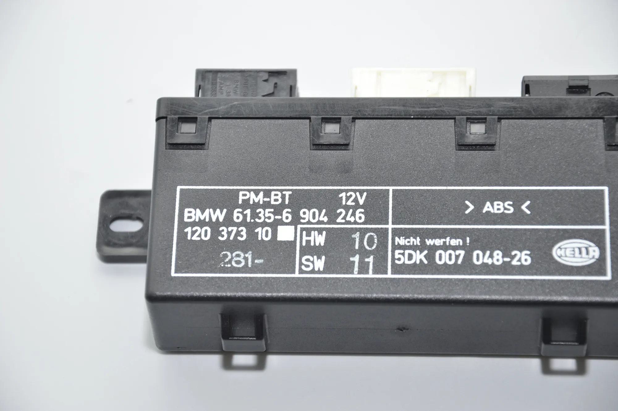 Front Left Door Control Unit – OEM 6904246 · BMW 5 Touring (E39) BMW 5 Touring (E39) 2000 – 5