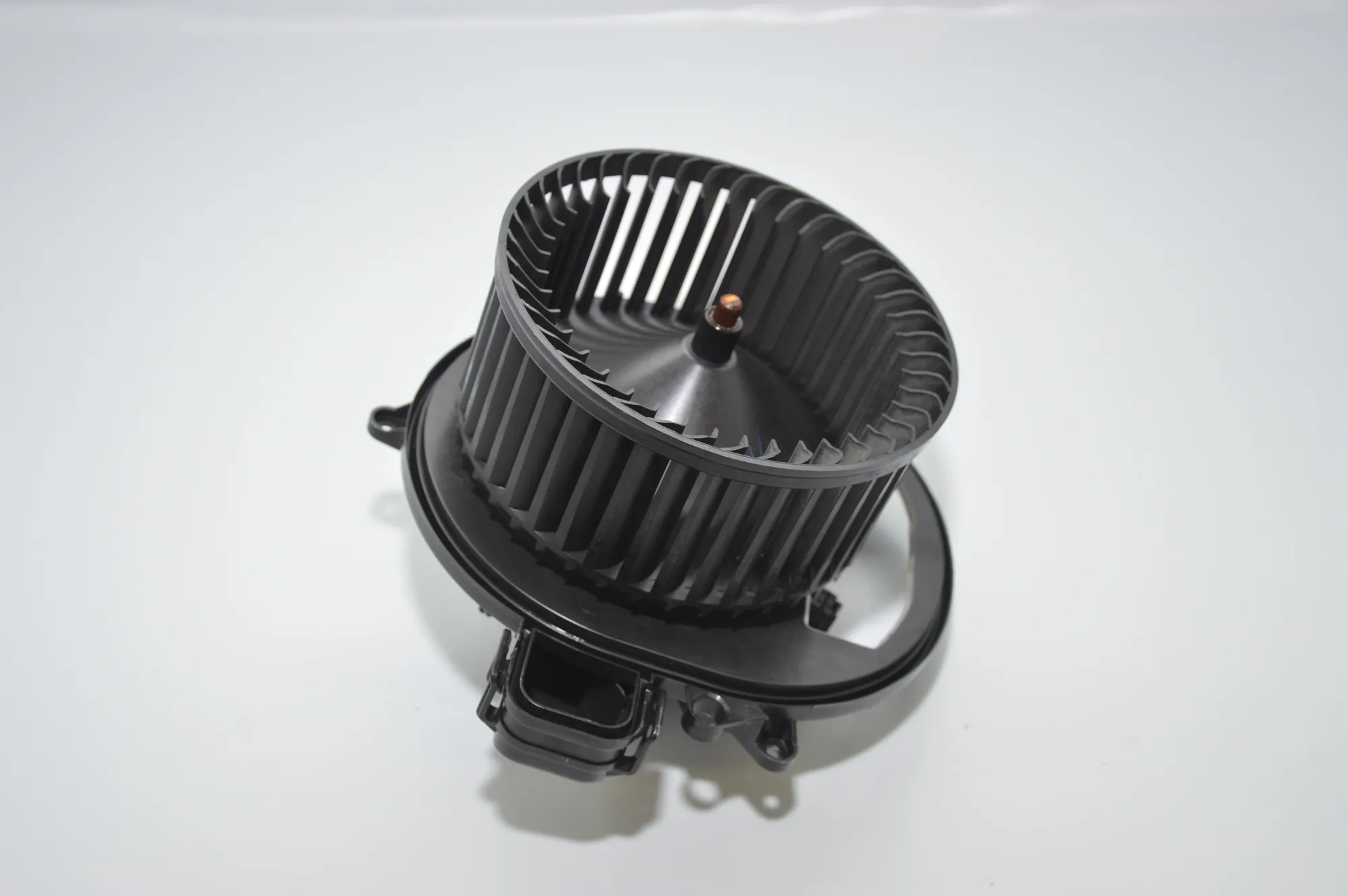Heater Blower Fan – OEM T958225 · BMW 4 Coupe (F32, F82) 428 i xDrive 2015 – 3