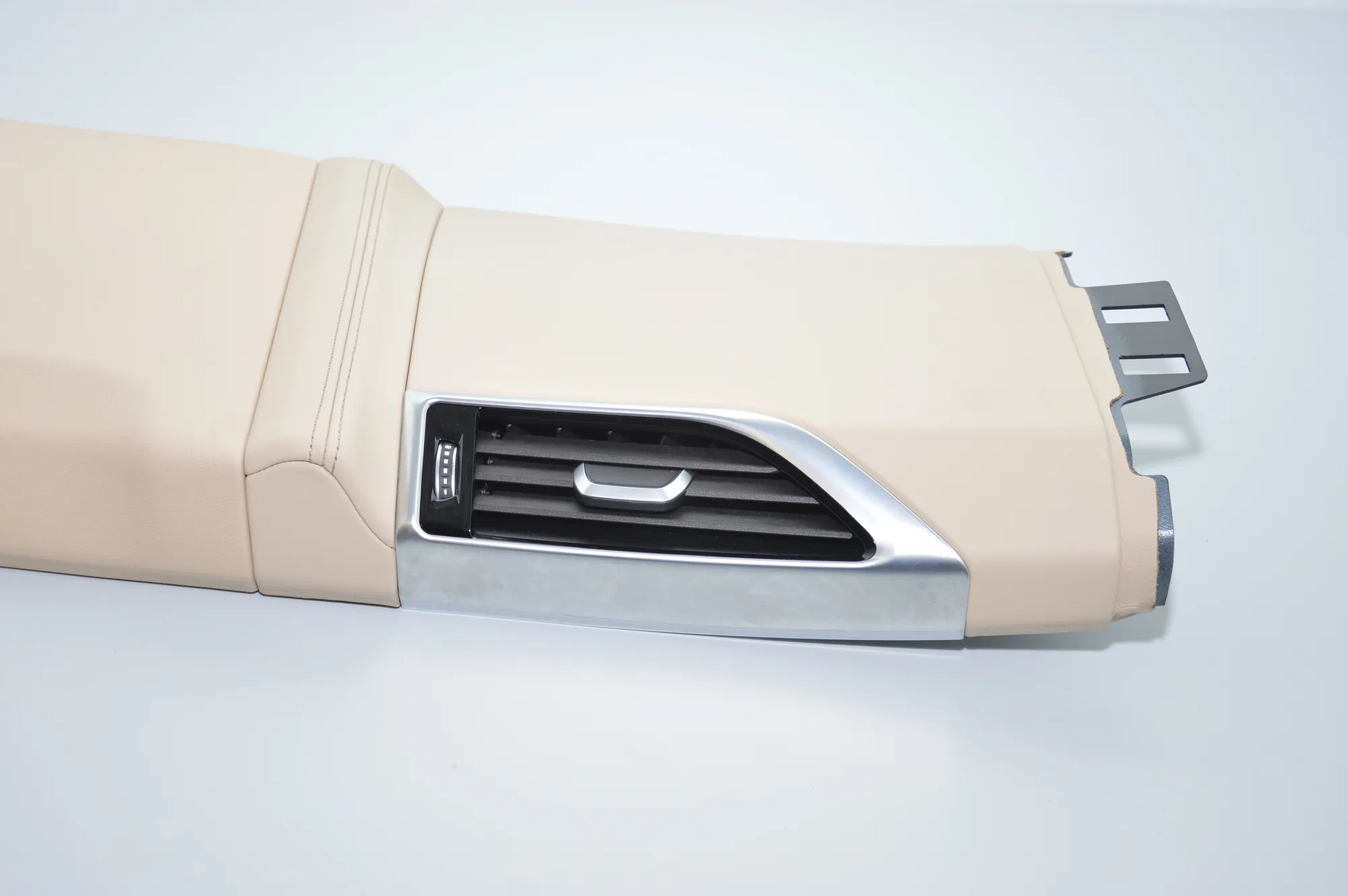 Right Side B Pillar Trim – OEM 7407738 · BMW 7 (G11, G12) BMW 7 (G11, G12) 750 i, Li xDrive 2015 – 2