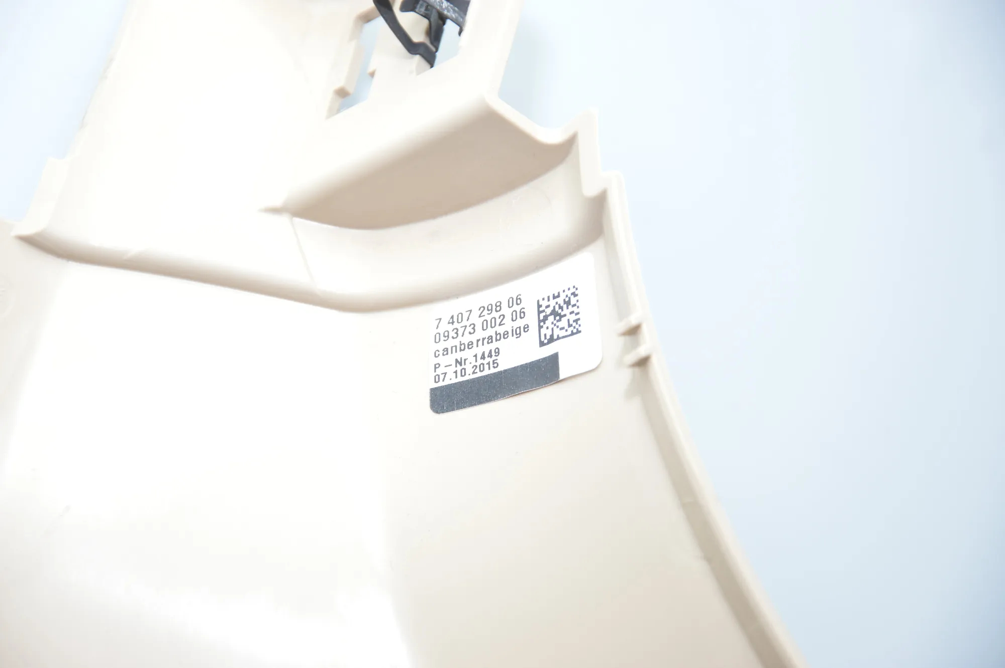 Front Right A Pillar Trim – OEM 7407298 · BMW 7 (G11, G12) BMW 7 (G11, G12) 750 i, Li xDrive 2015