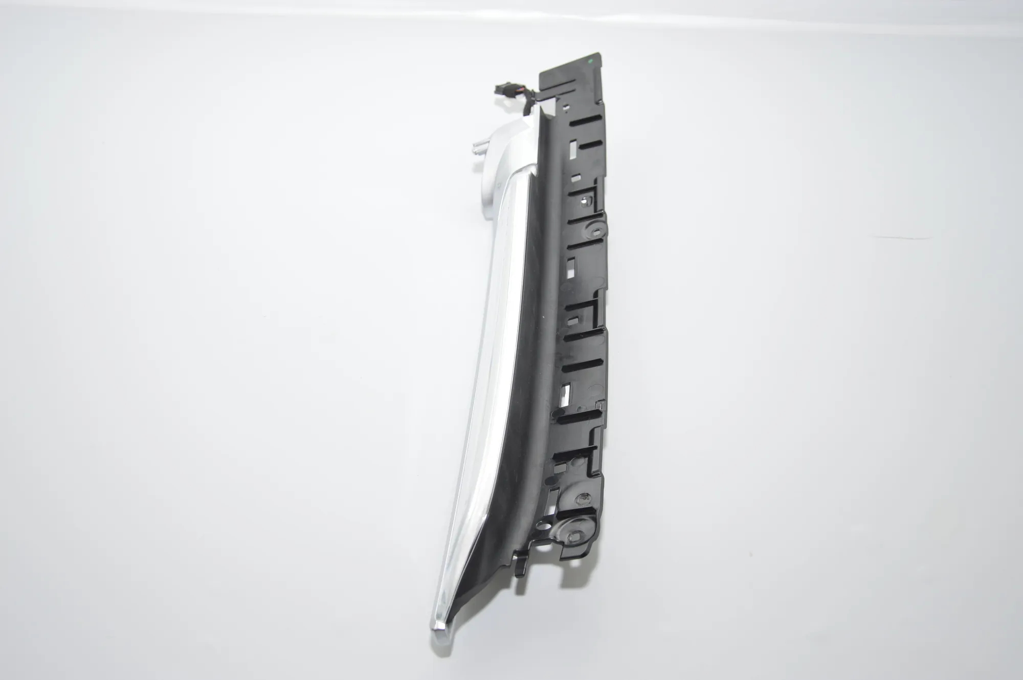 Interior Lighting – OEM 7469542 · BMW 7 (G11, G12) BMW 7 (G11, G12) 750 i, Li xDrive 2017 – 4