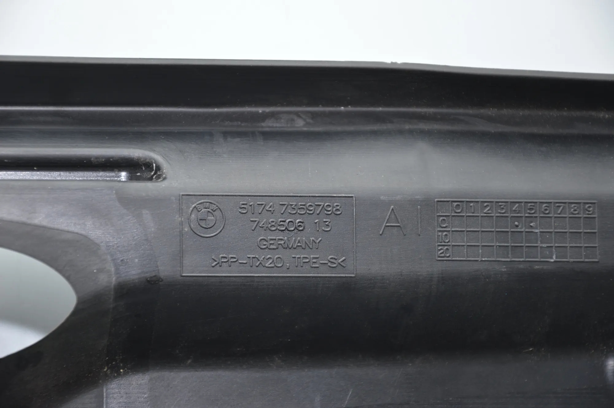 Other Body Parts – OEM 7359798 · BMW 7 (G11, G12) BMW 7 (G11, G12) M 760 Li xDrive 2016 – 5