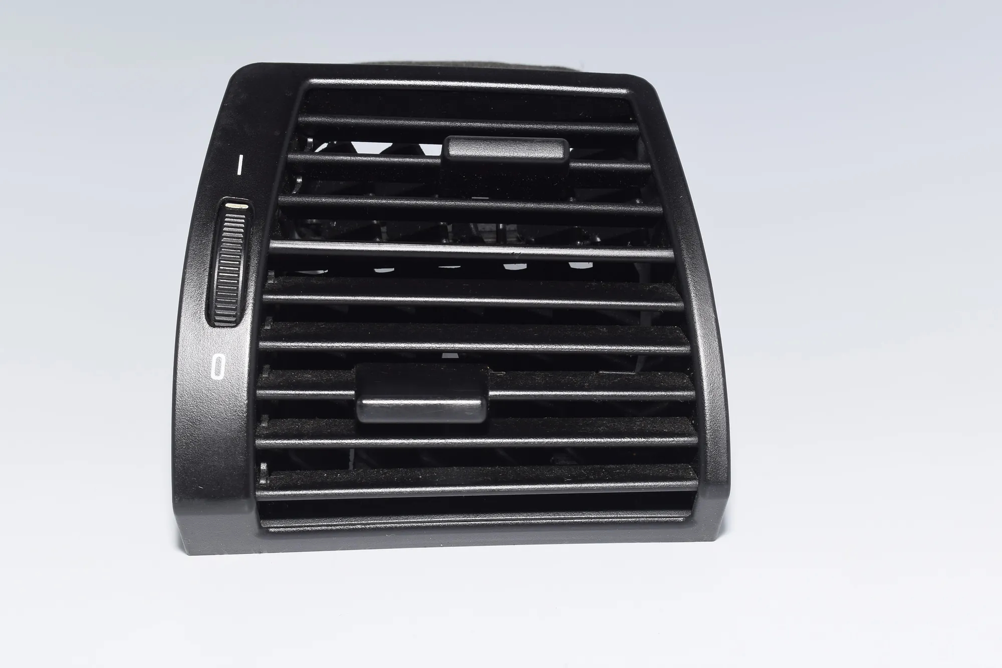 Dashboard Air Vents – OEM 8402216 · BMW X5 (E53) 3.0 d 2004 – 2