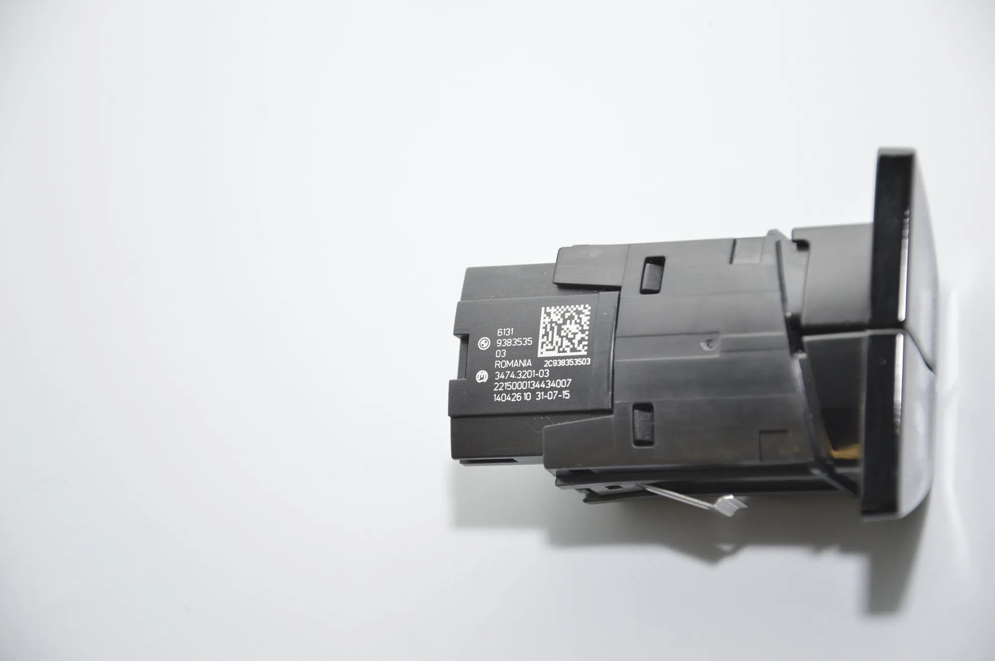 Switches – OEM 9383535 · BMW 7 (G11, G12) BMW 7 (G11, G12) 750 i, Li xDrive 2015 – 5