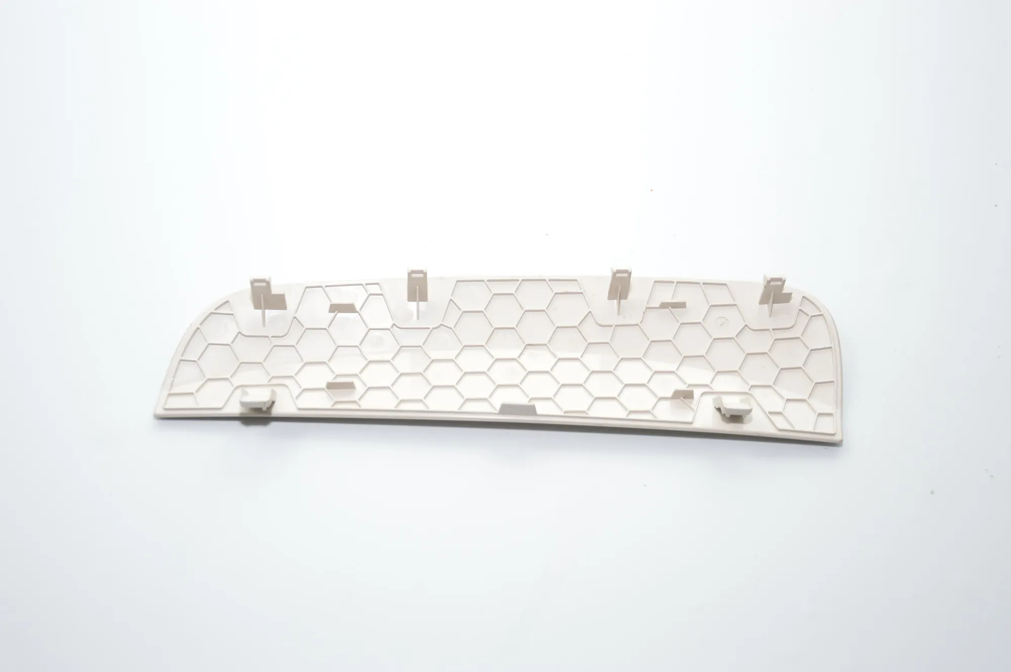 Other Trim Parts – OEM 9299490 · BMW 7 (G11, G12) BMW 7 (G11, G12) 750 i, Li xDrive 2015 – 4