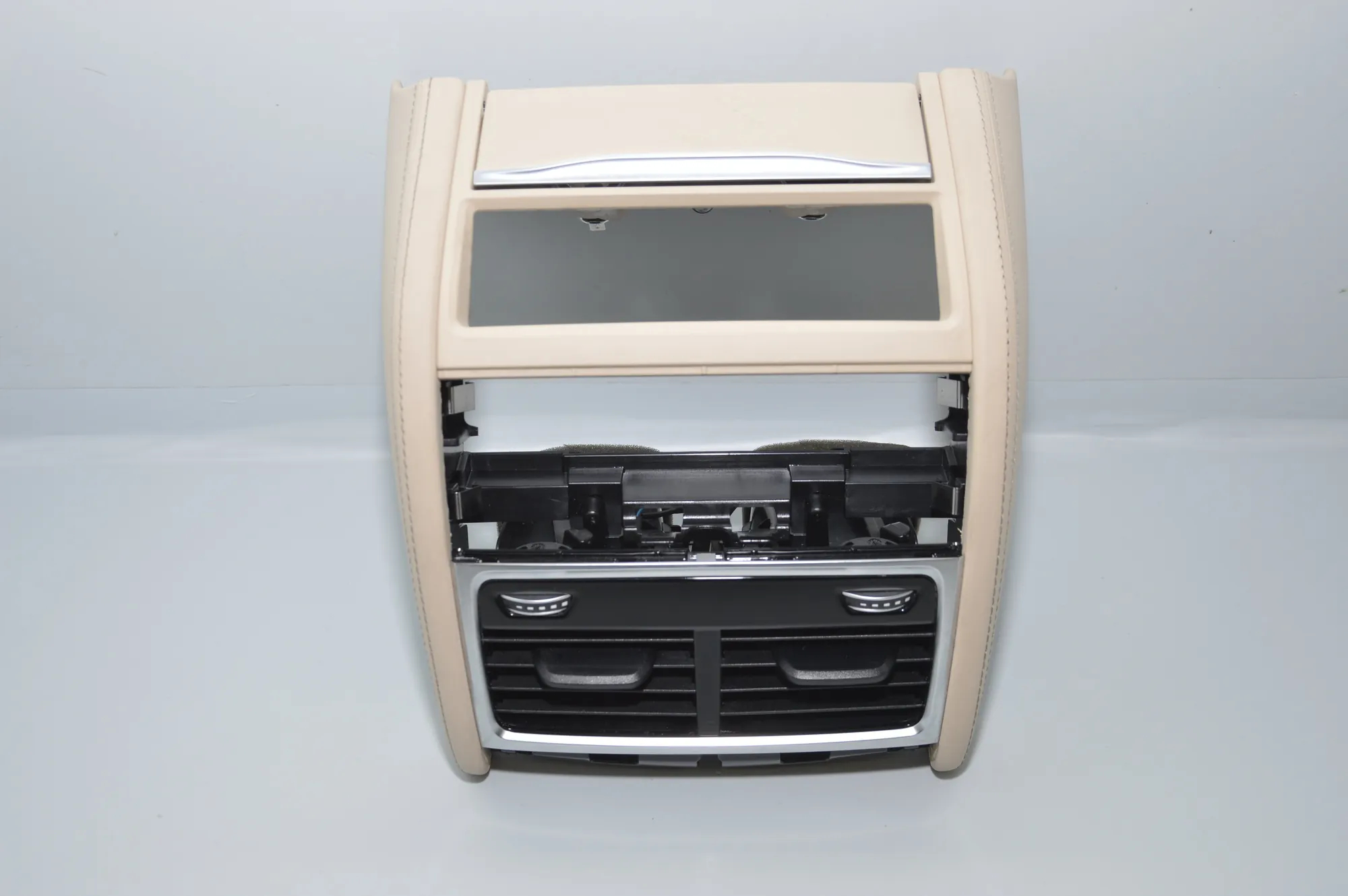 Other Trim Parts – OEM 9352332 · BMW 7 (G11, G12) BMW 7 (G11, G12) 750 i, Li xDrive 2015