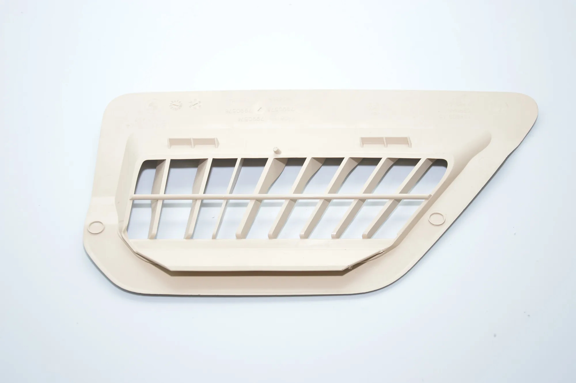 Other Trim Parts – OEM 7408166 · BMW 7 (G11, G12) BMW 7 (G11, G12) 750 i, Li xDrive 2015 – 4