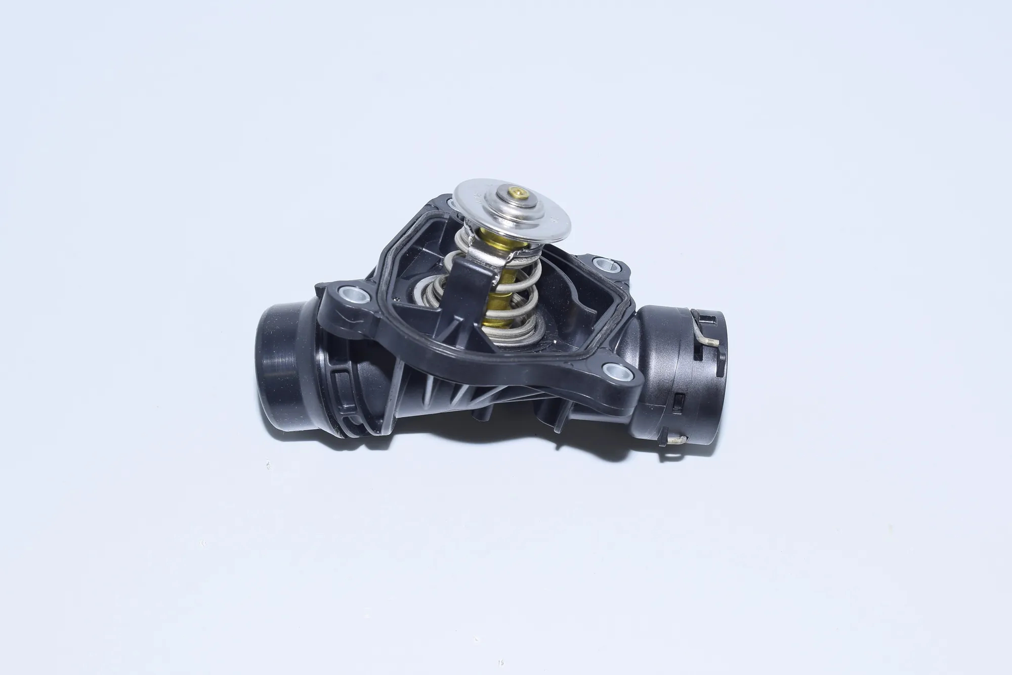 Thermostat – OEM 2248038 · BMW 7 (E65, E66, E67) BMW 7 (E65, E66, E67) 730 d 2002 – 4