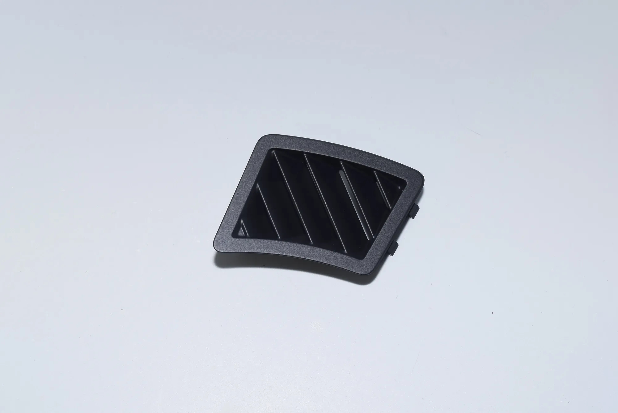 Other Interior Parts – OEM 7039706 · BMW 5 (E60) BMW 5 (E60) 2003