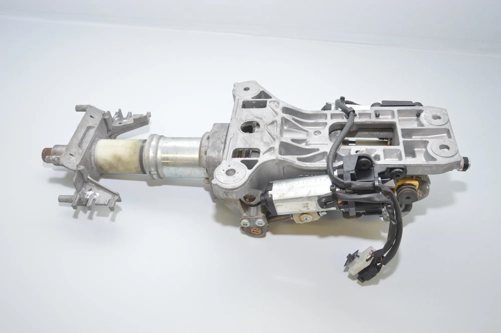 Steering Wheel Adjustment Mechanism – OEM NA · BMW 7 (F01, F02) BMW 7 (F01, F02) 2008 – 4