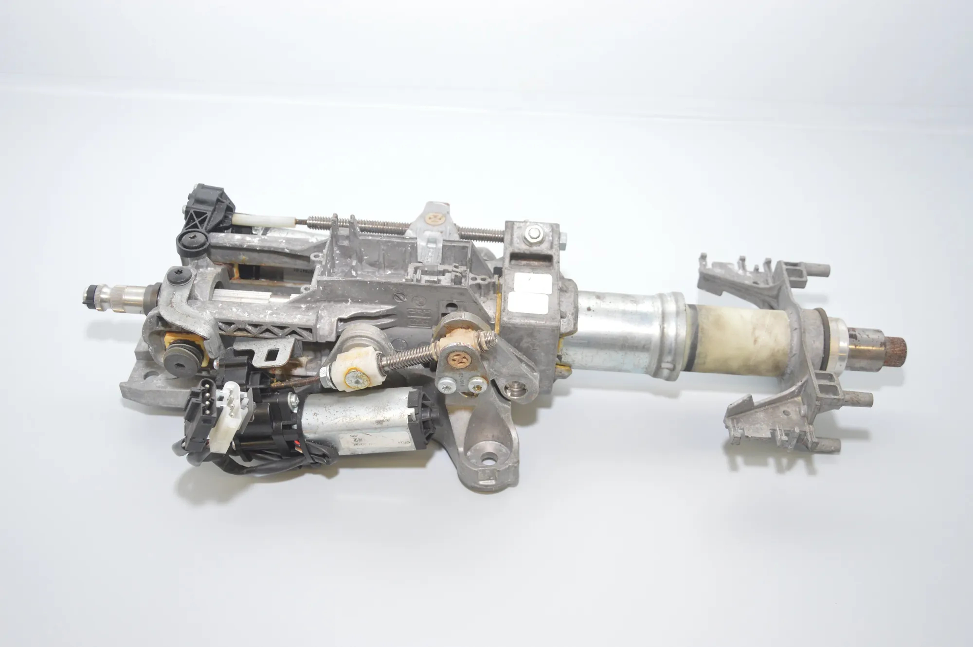 Steering Wheel Adjustment Mechanism – OEM NA · BMW 7 (F01, F02) BMW 7 (F01, F02) 2008