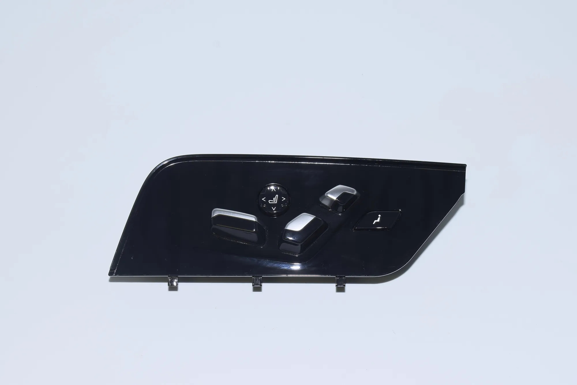 Front Left Seat Control Unit – OEM 9384527 · BMW 7 (G11, G12) BMW 7 (G11, G12) 2015 – 4