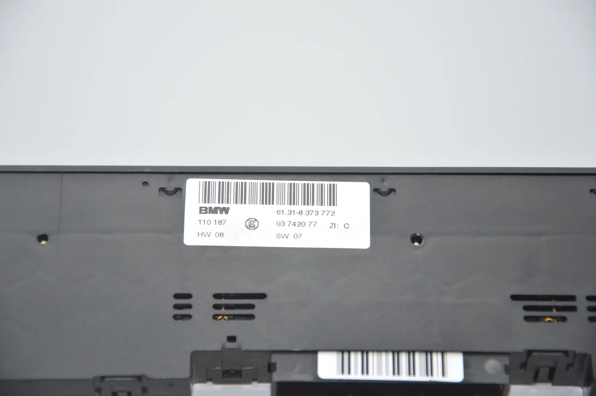 Button Switch Panel – OEM 8373772 · BMW 5 (E39) BMW 5 (E39) 2001 – 6