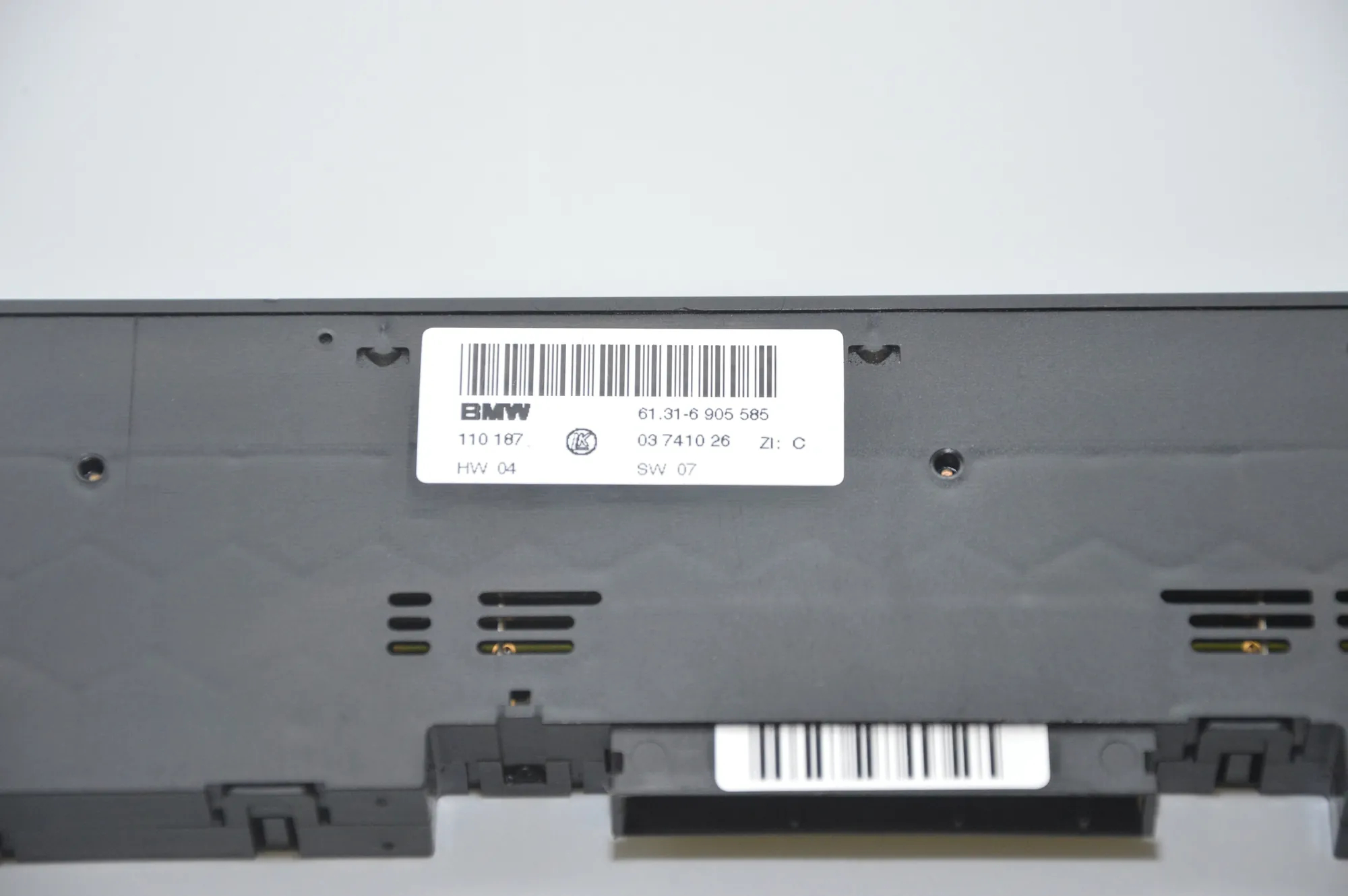 Button Switch Panel – OEM 6905585 · BMW 5 (E39) BMW 5 (E39) 2000 – 6